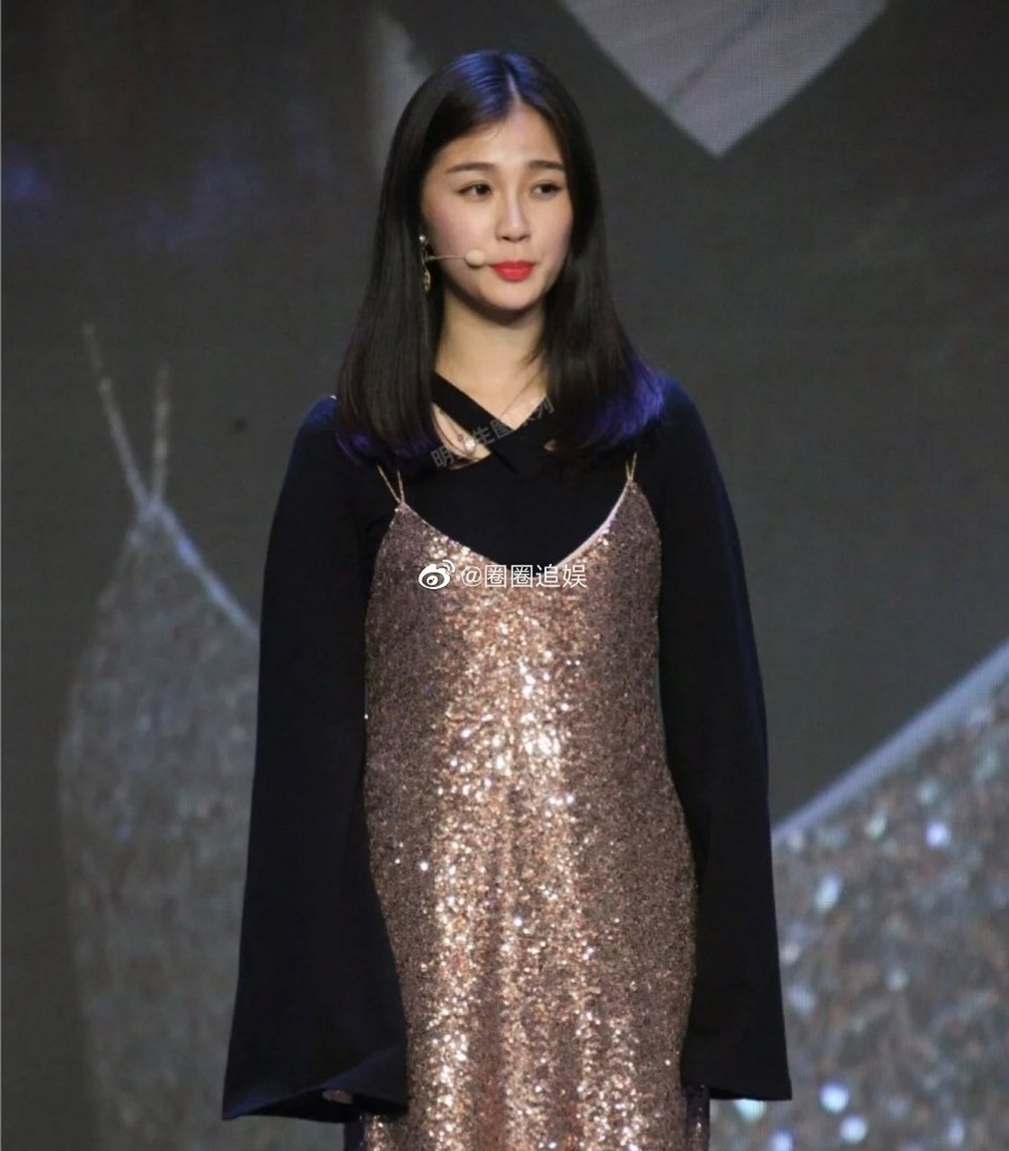 大学时期的虞书欣,舞蹈功底也太厉害了,不愧是袁咏仪看重的学员.