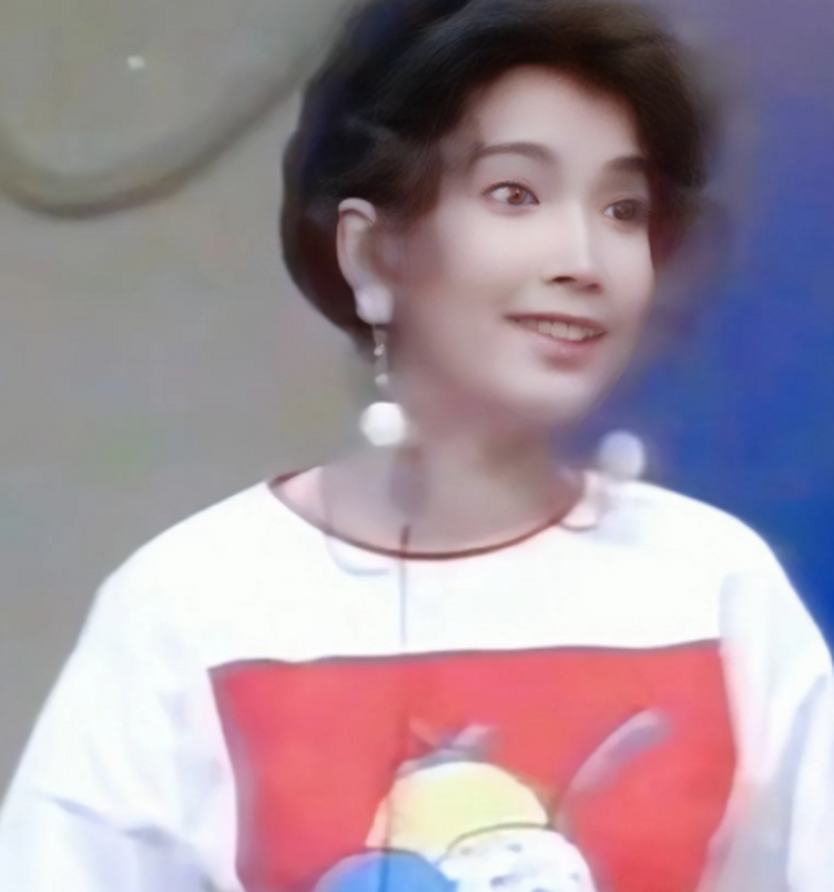 年轻时的吕丽萍也太好看了,颜值不输港星.