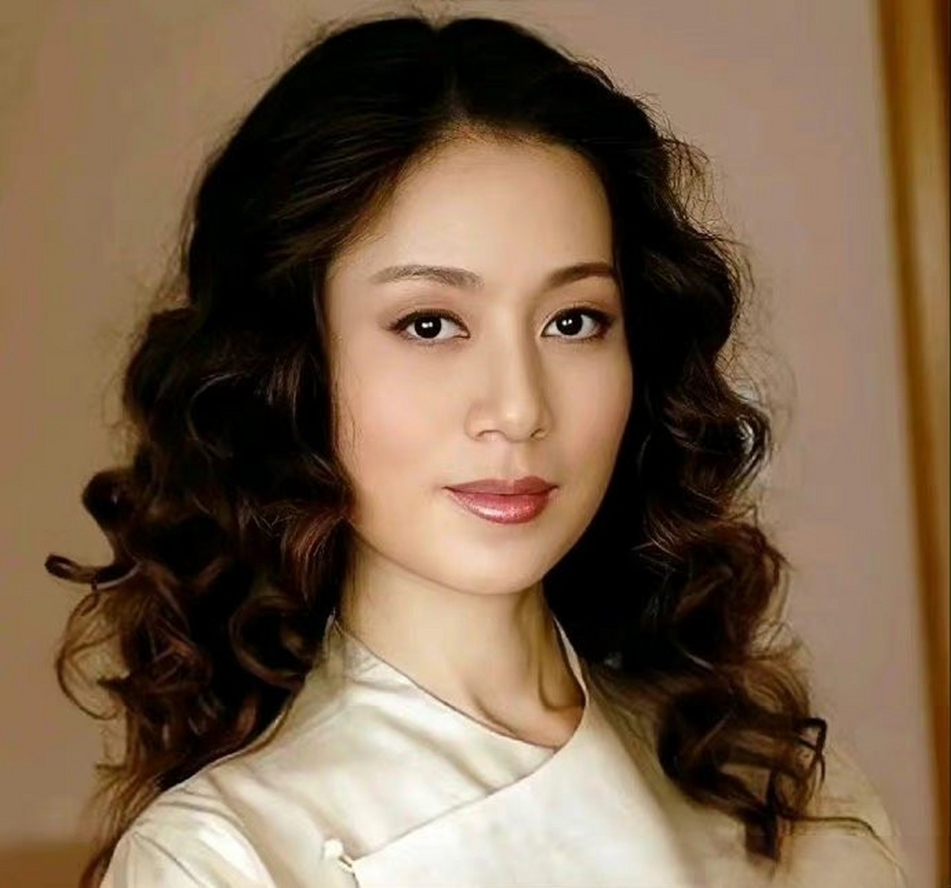 年轻时的马兰是当代黄梅戏的领军人物,曾经前途似锦,甚至有希望成为