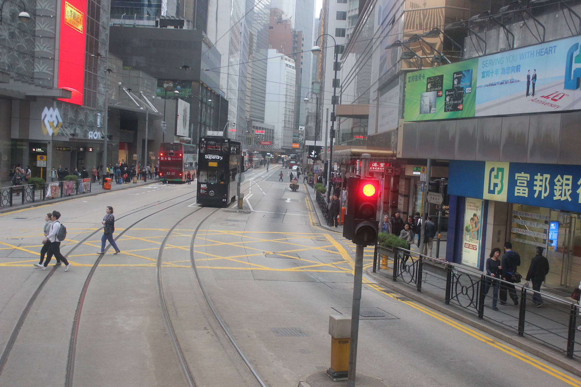 香港,叮叮车.叮叮车是香港的一道特殊风景.