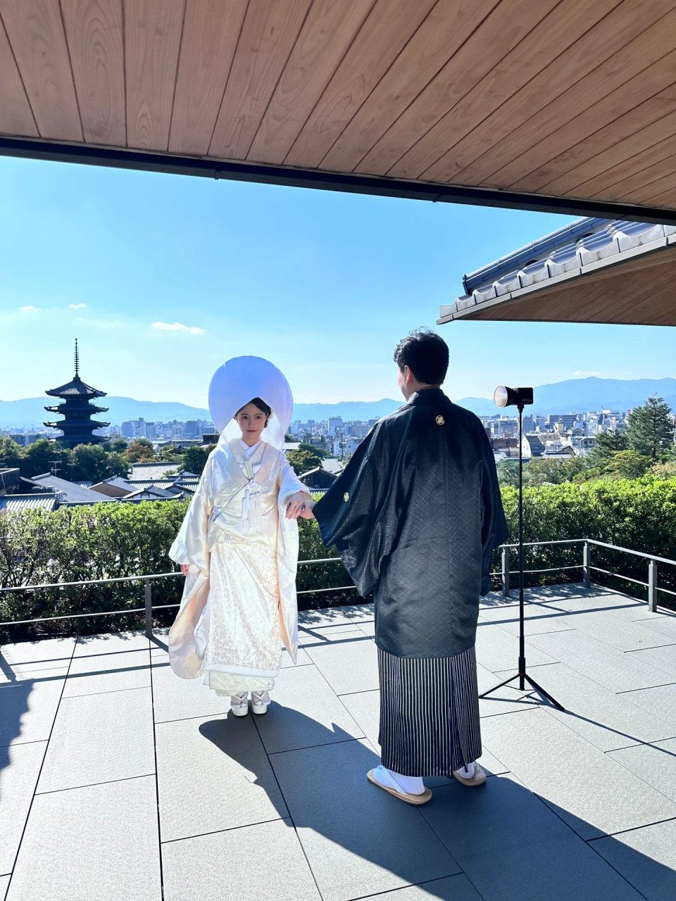 这个是日本传统婚服白无垢!真的很重!
