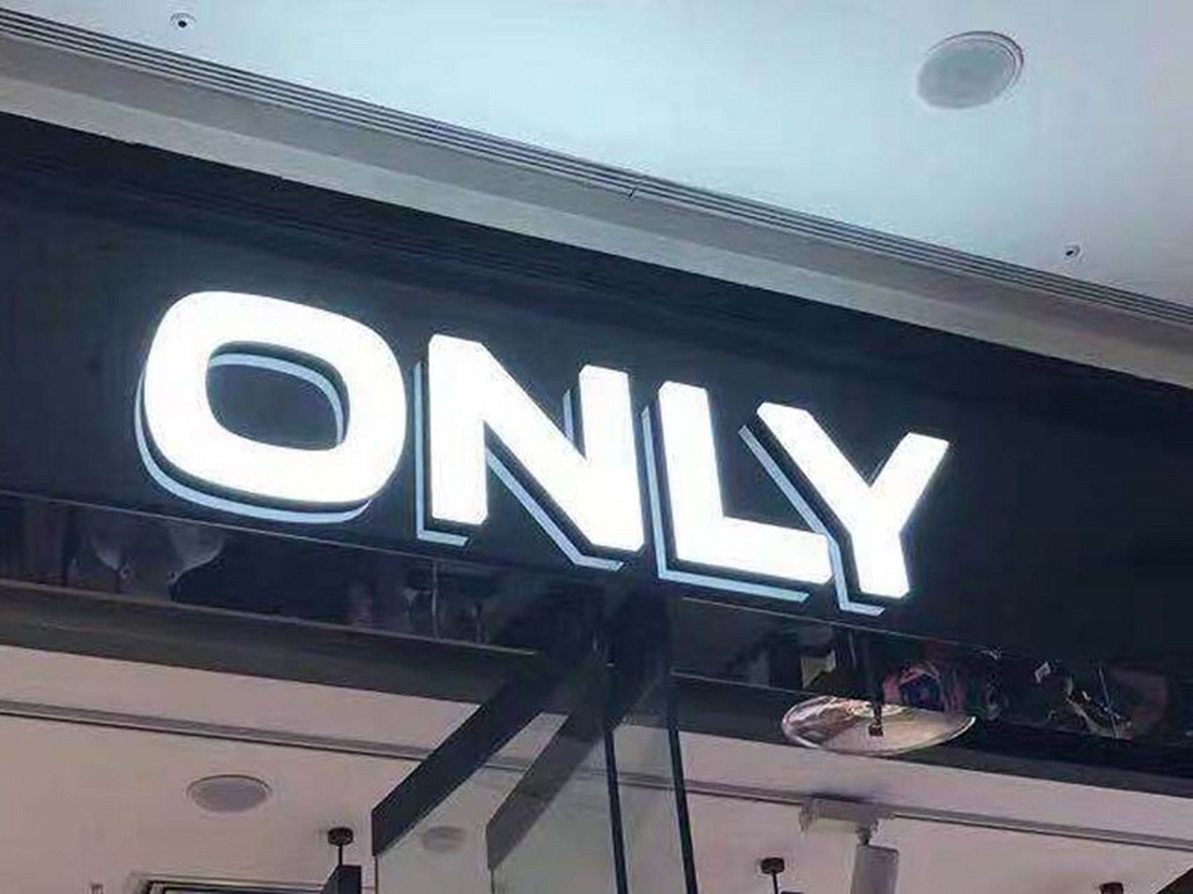 桂林迷你字厂家介绍 迷你字是一种小型,美观的字体,通常用于广告