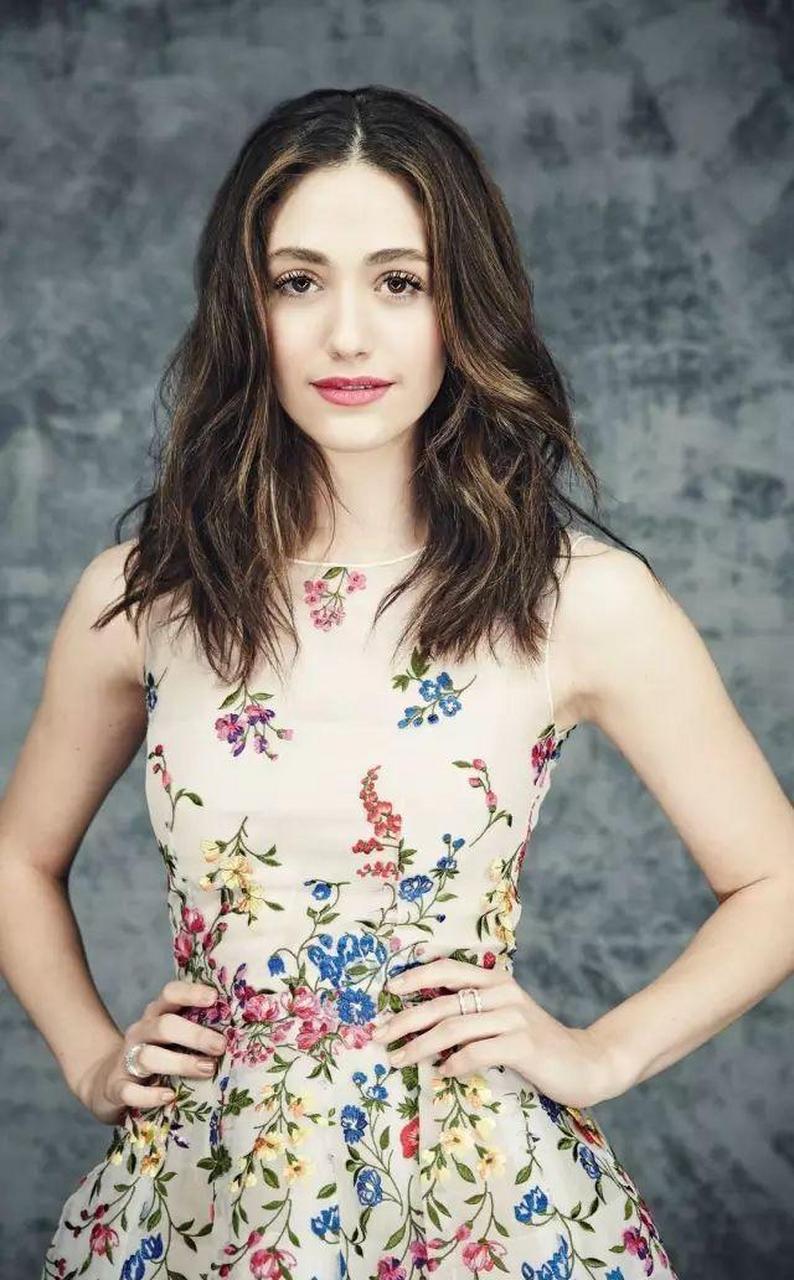 美国甜心艾米罗森,身材火辣看不够!