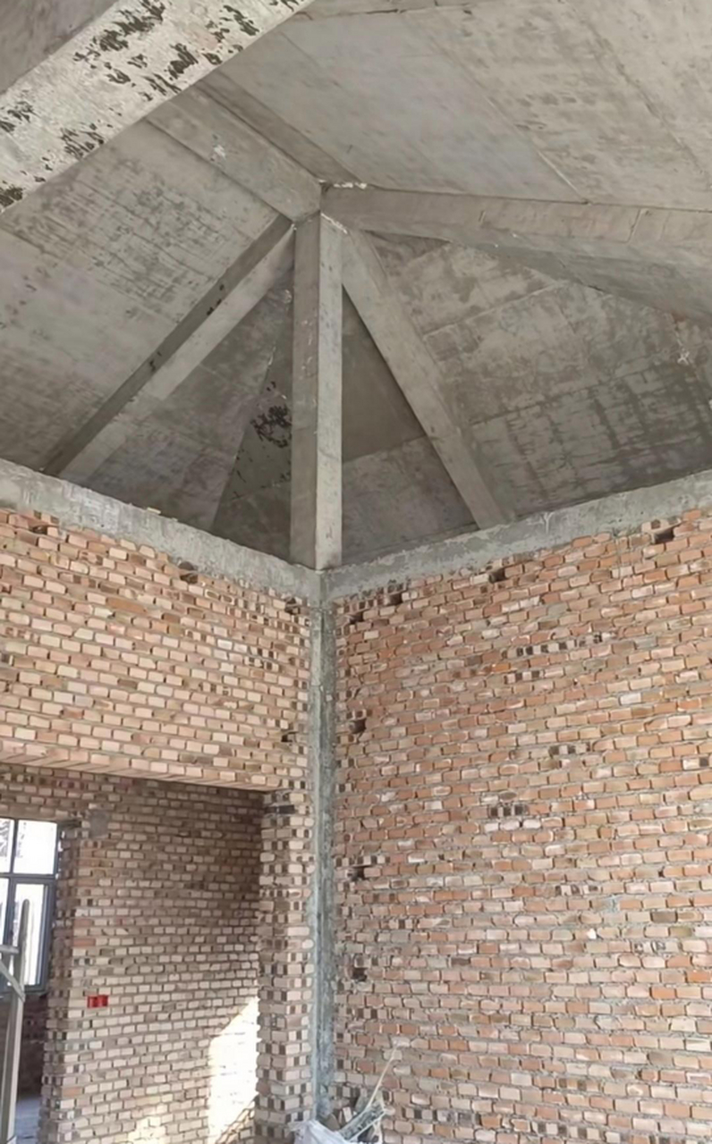 农村自建房,这样设计屋顶怎么样?再一吊顶既能隔热又能防寒了!