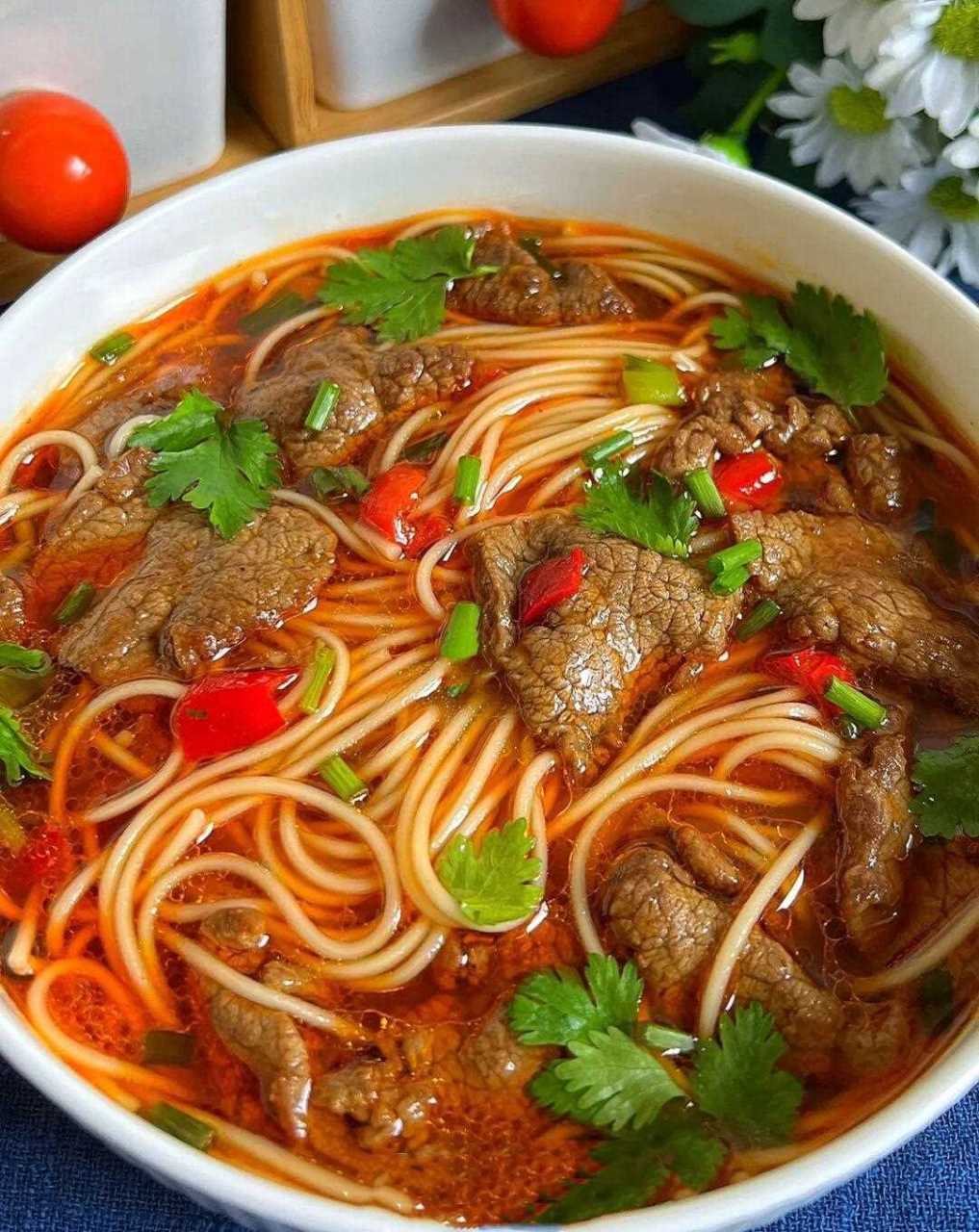 我妈做的这个家常牛肉面真的是一绝!巨好吃!