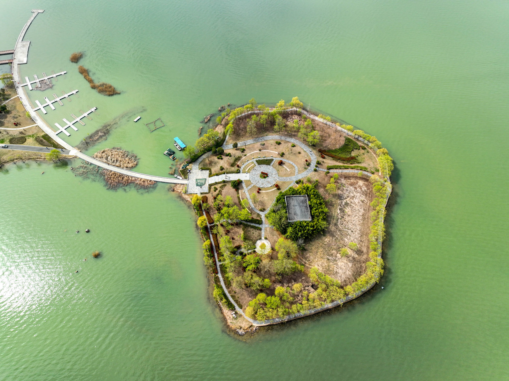 骆马湖沙滩公园丨宿迁人的"黄金海岸"  因为骆马湖水质优良,生态环境