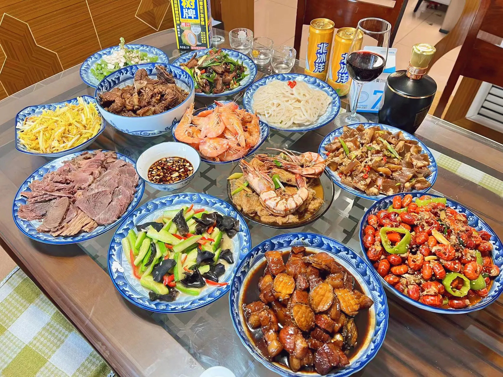 图一,湖南朋友请吃饭 图二,福建朋友请吃饭 图三,东北朋友请吃饭 图四