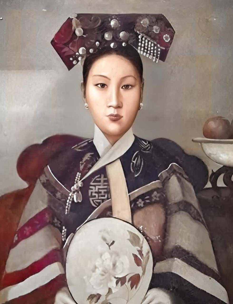 过去,恭亲王在辛酉政变中全力支持慈禧,这使她能够夺取政权!