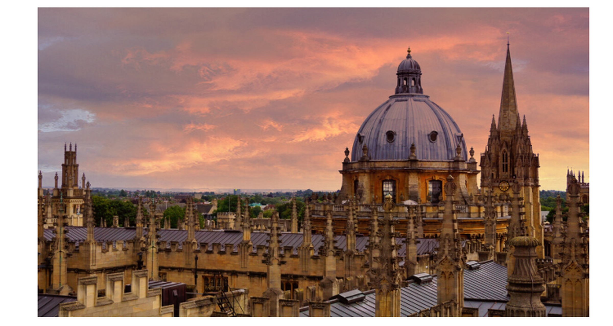 牛津大学是英国最古老,最著名的一所大学,其校园位于英国牛津市中心