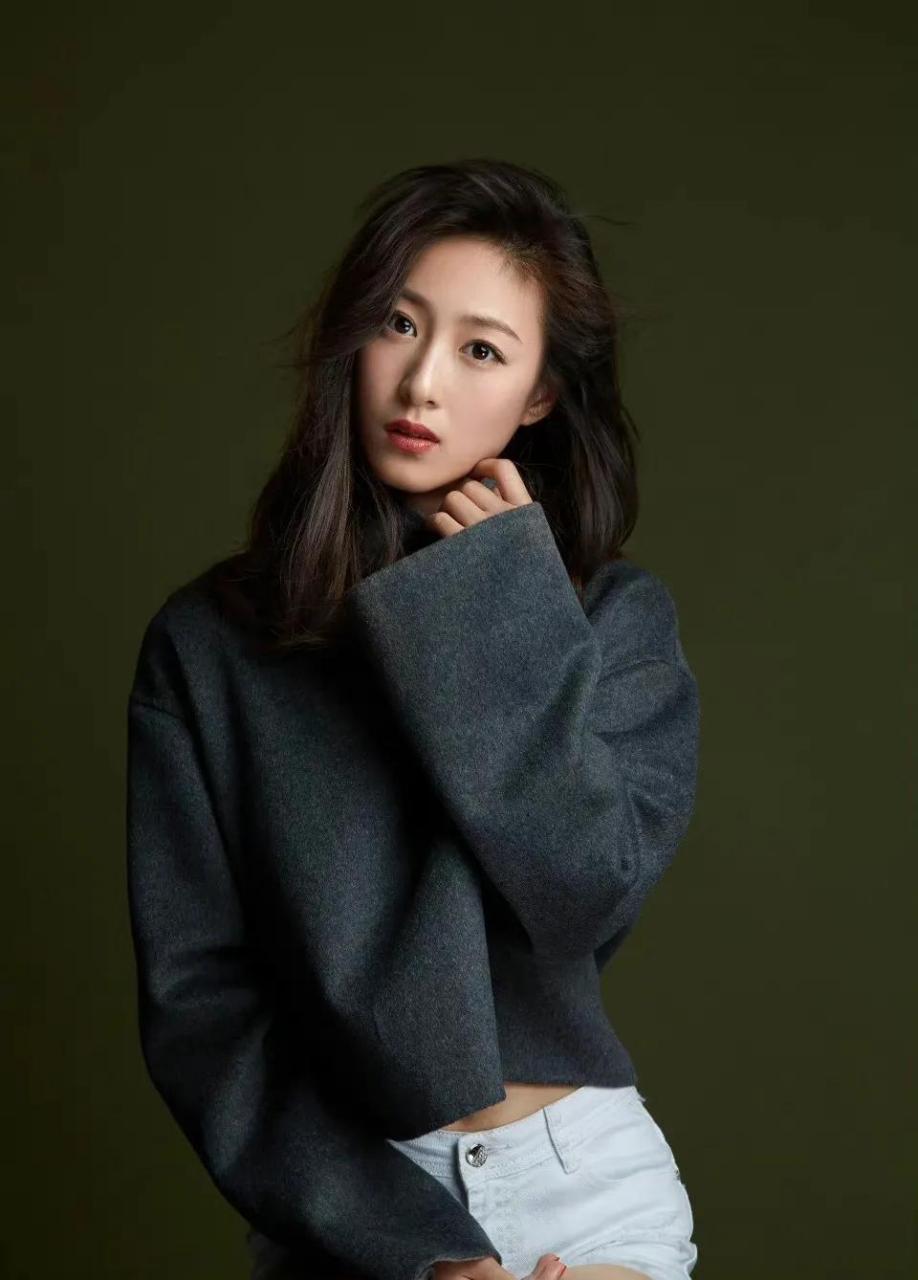 领动计划# 赵芮菡   虽拥有北方姑娘特有的豪爽,但也不乏南方女孩的