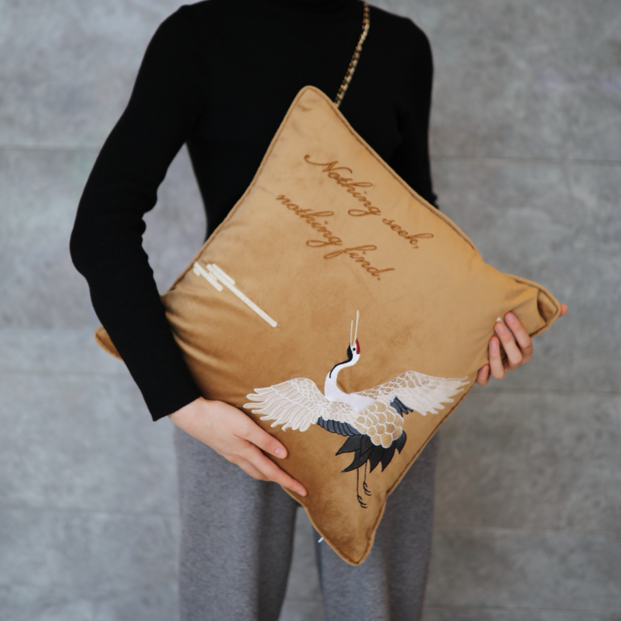 瑞鹤   我很喜欢仙鹤类的的家居用品 象征着福瑞吉祥 托好朋友的福