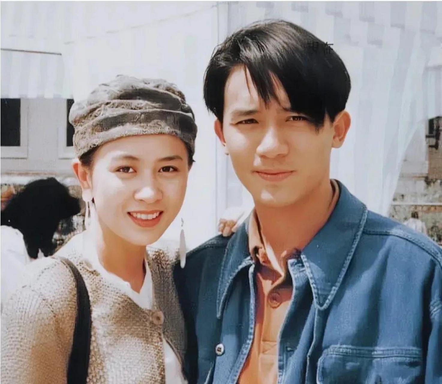 梁朝伟和刘嘉玲,两位华语电影界的巨星,早在年轻时就已经相识.