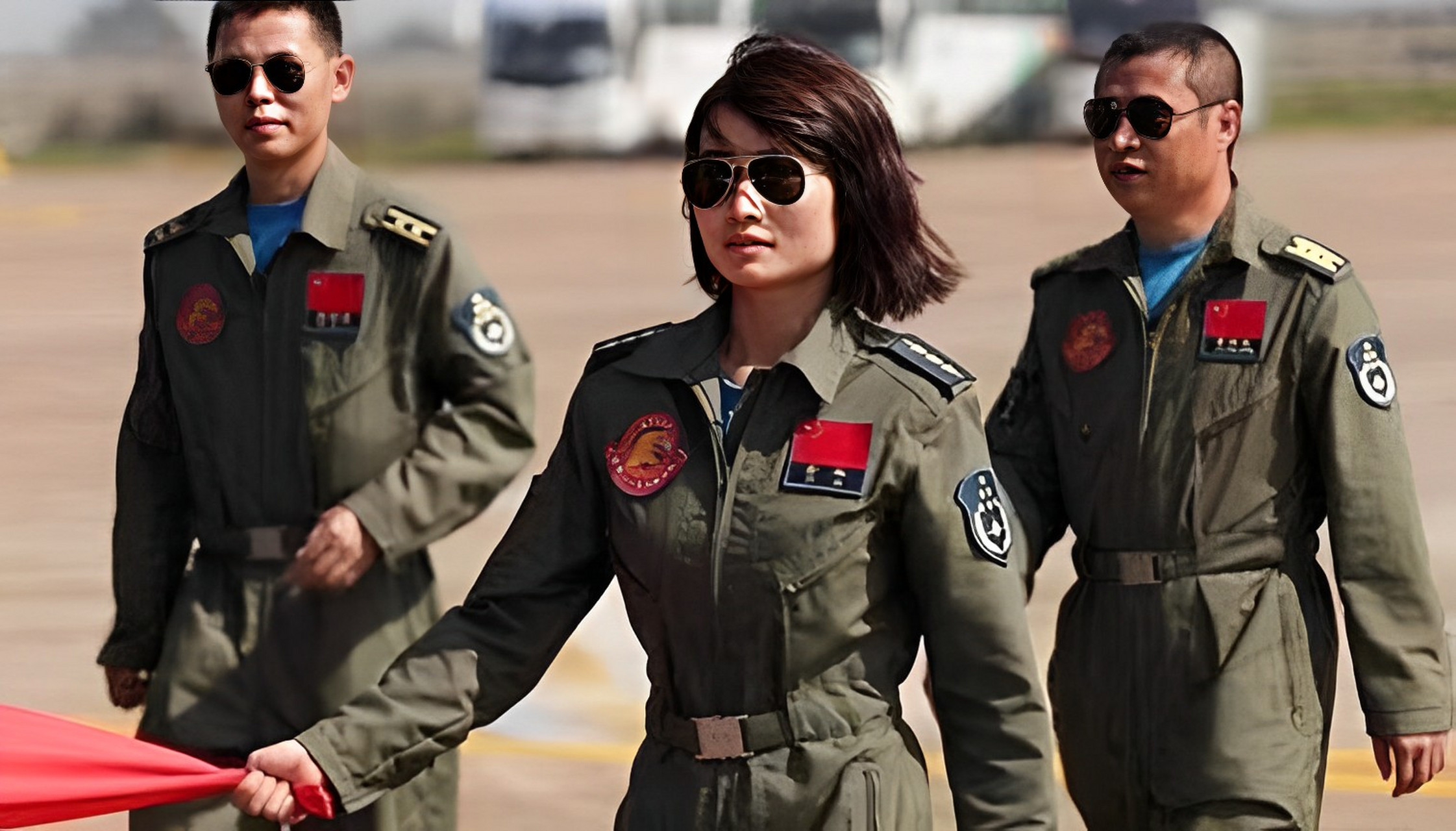 余旭是四川的女孩和天之骄女.