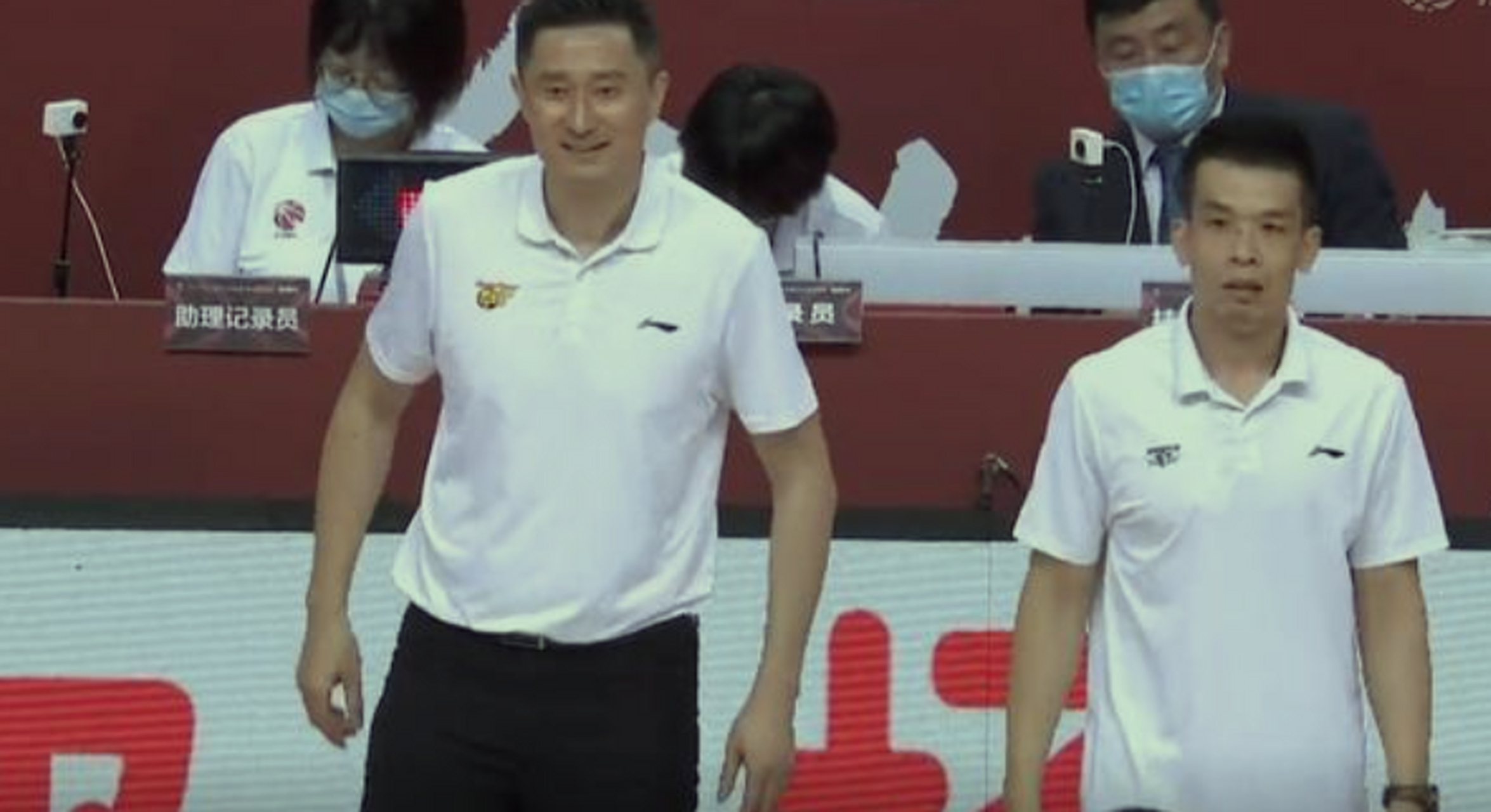 解立彬重出江湖,杜锋克星执教金牛男篮,马布里竹篮打水一场空!