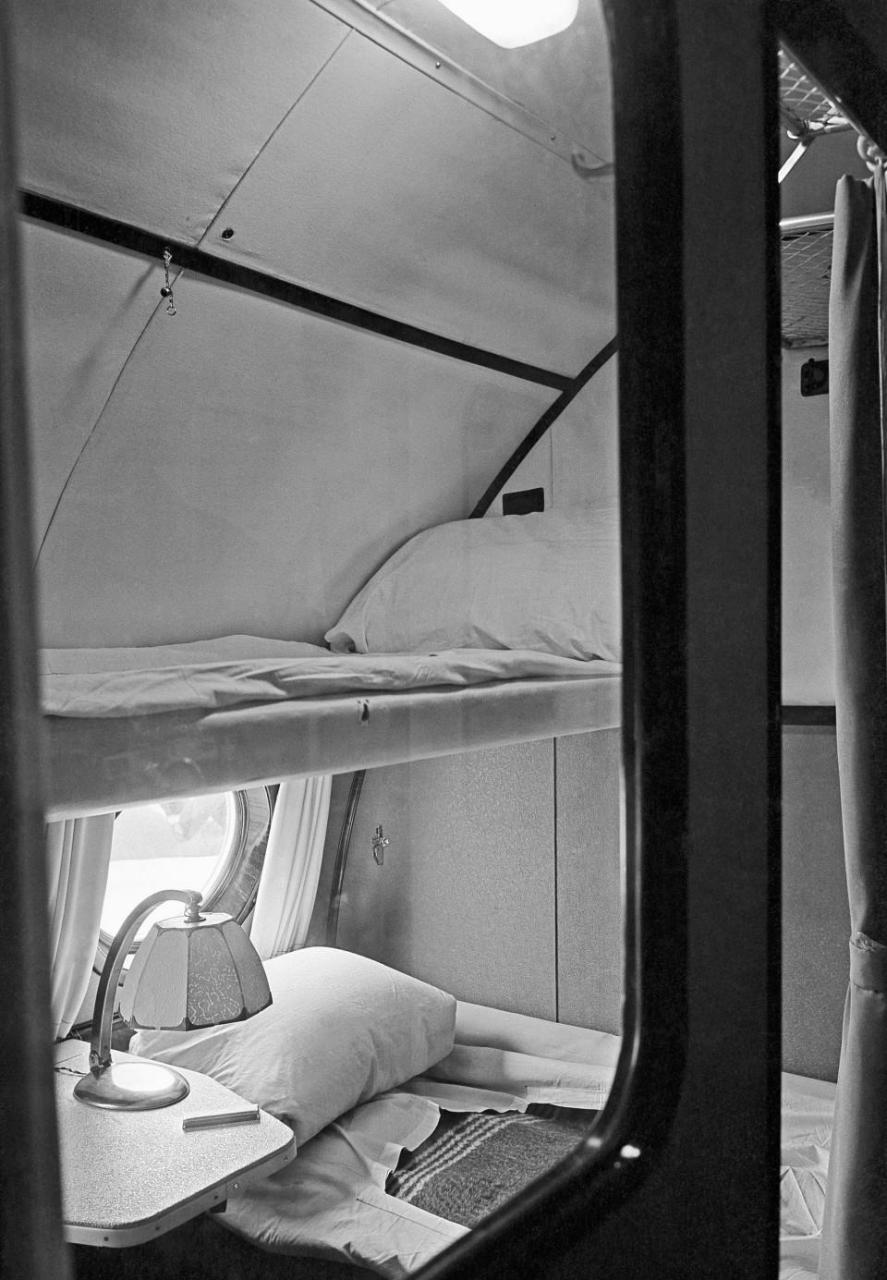 图-114远程客机是苏联在图-95轰炸机基础上发展而来,飞行速度很快