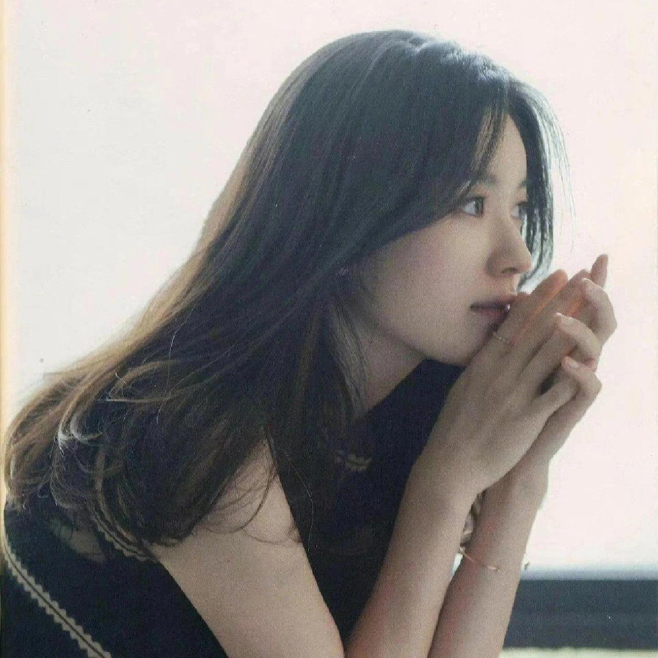 大佬的白月光是不是都长这样 美女头像