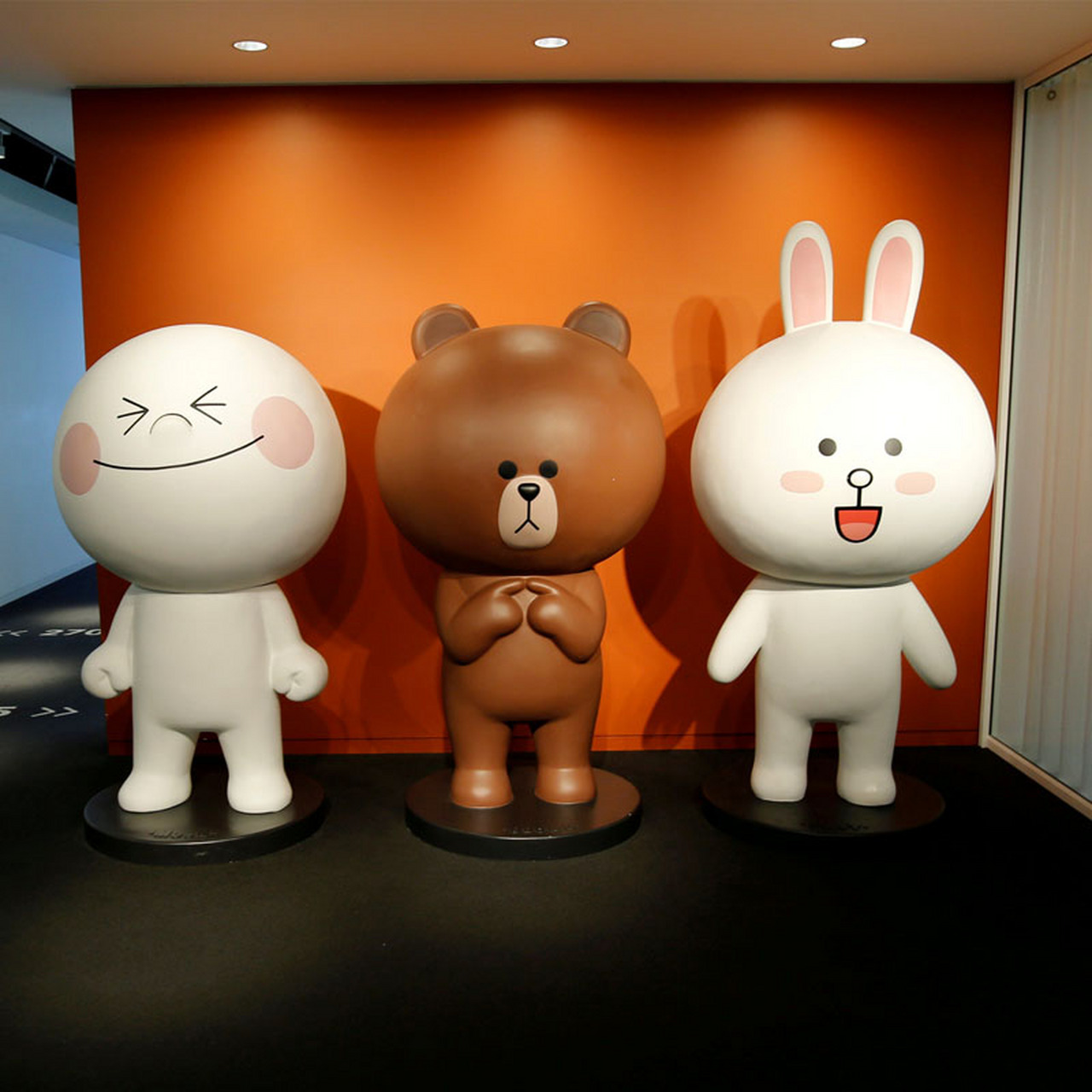 玻璃钢小萌萌熊雕塑雕塑,卡通雕塑,工厂直销,质量保证,价格优惠#雕塑