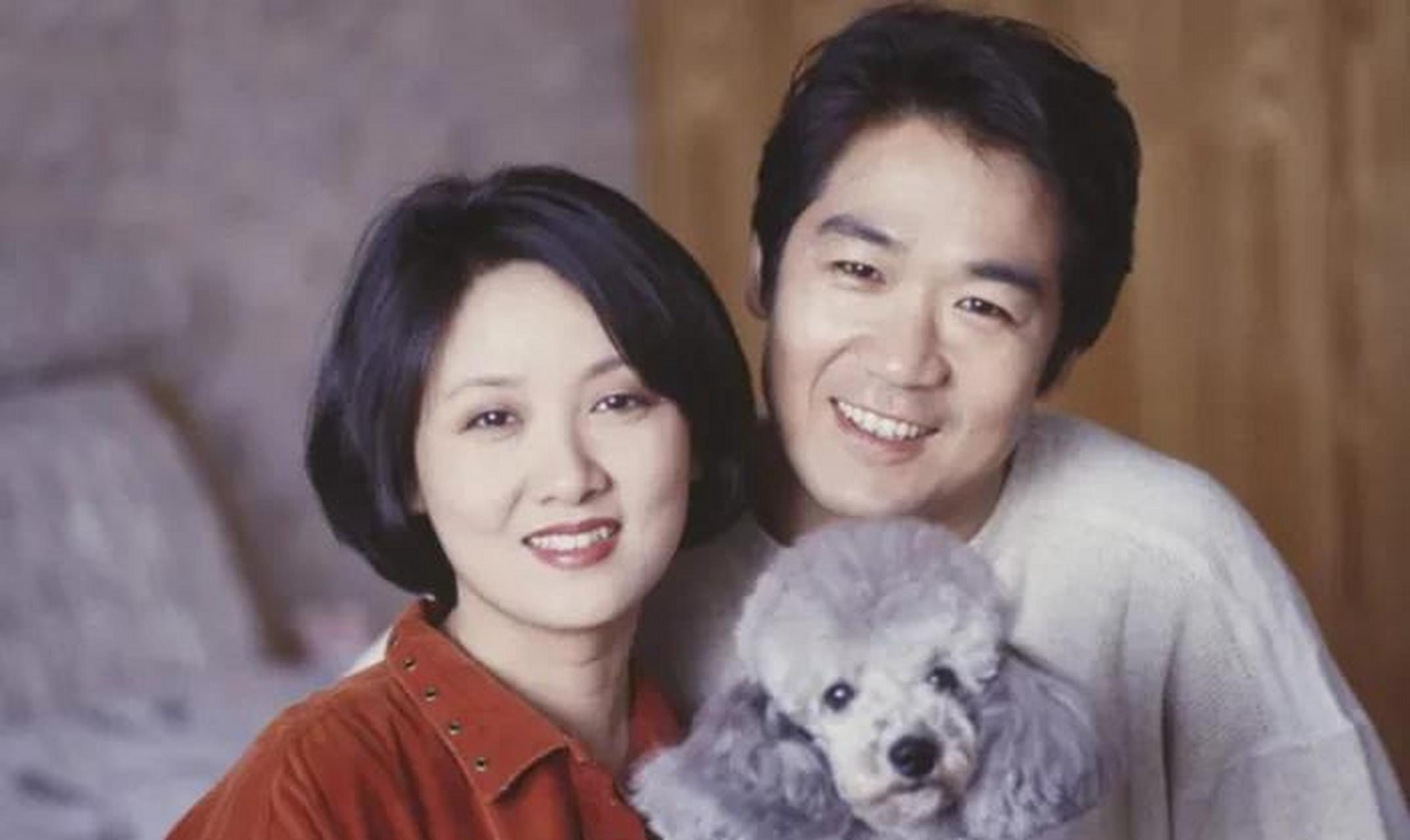 1988年,张国立与邓捷合作《死水微澜》,因戏生情,张国立犯了每个男人