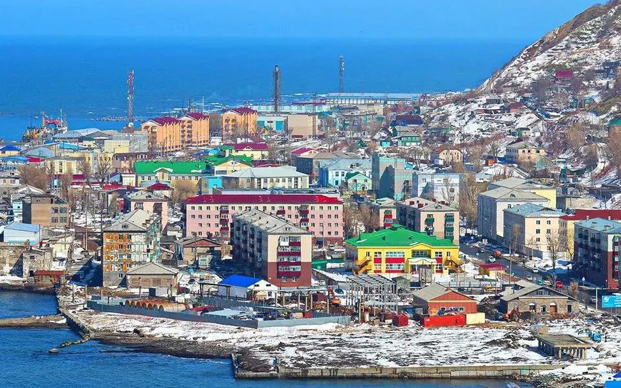 库页岛,面积7.6万平方千米.19世纪60年代,沙俄强占了这里.