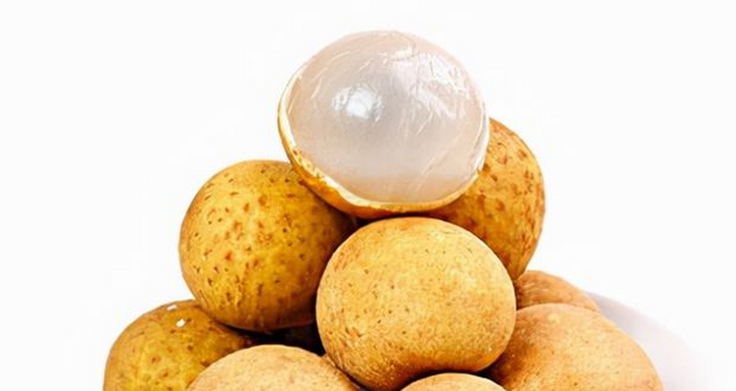 桂圆的形状是圆形的,名字中还有一个"圆"字,有着富事事圆满的美好象征