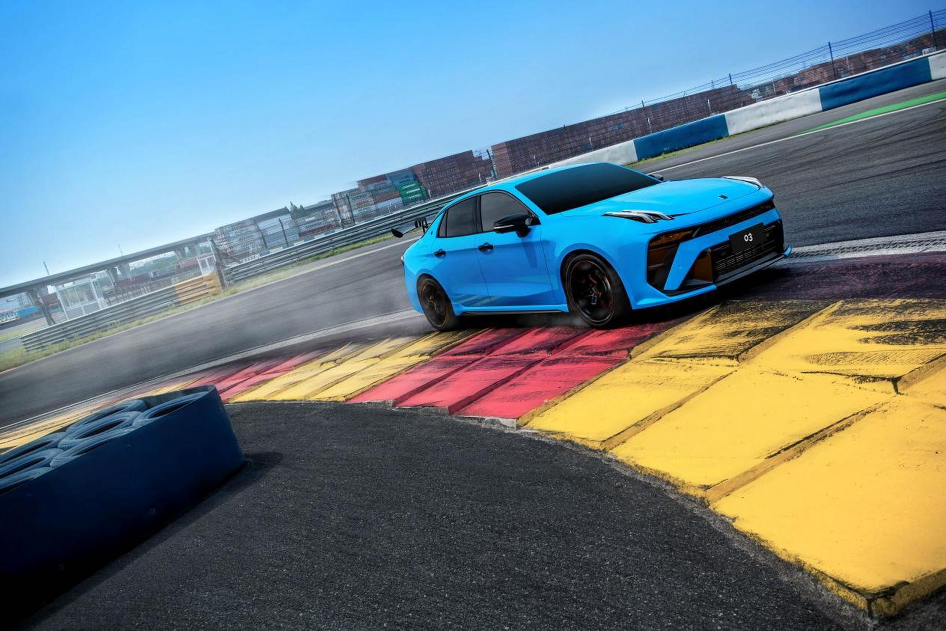 领克03高性能车"特别版"亮相,这样的领克你爱了吗  从造型来看,领克03