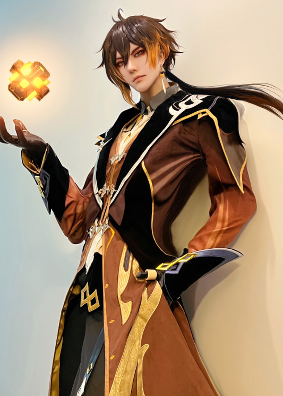 天哪,女coser大耻度露胸肌,居然比小鲜肉帅多了. 这是未岚小姐姐呀!