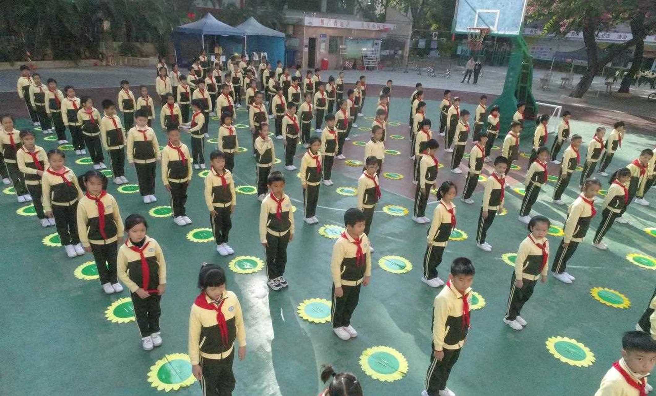 今天下午又完成了广州市越秀区豪贤路小学"粤语童谣 粤唱粤流行"无人