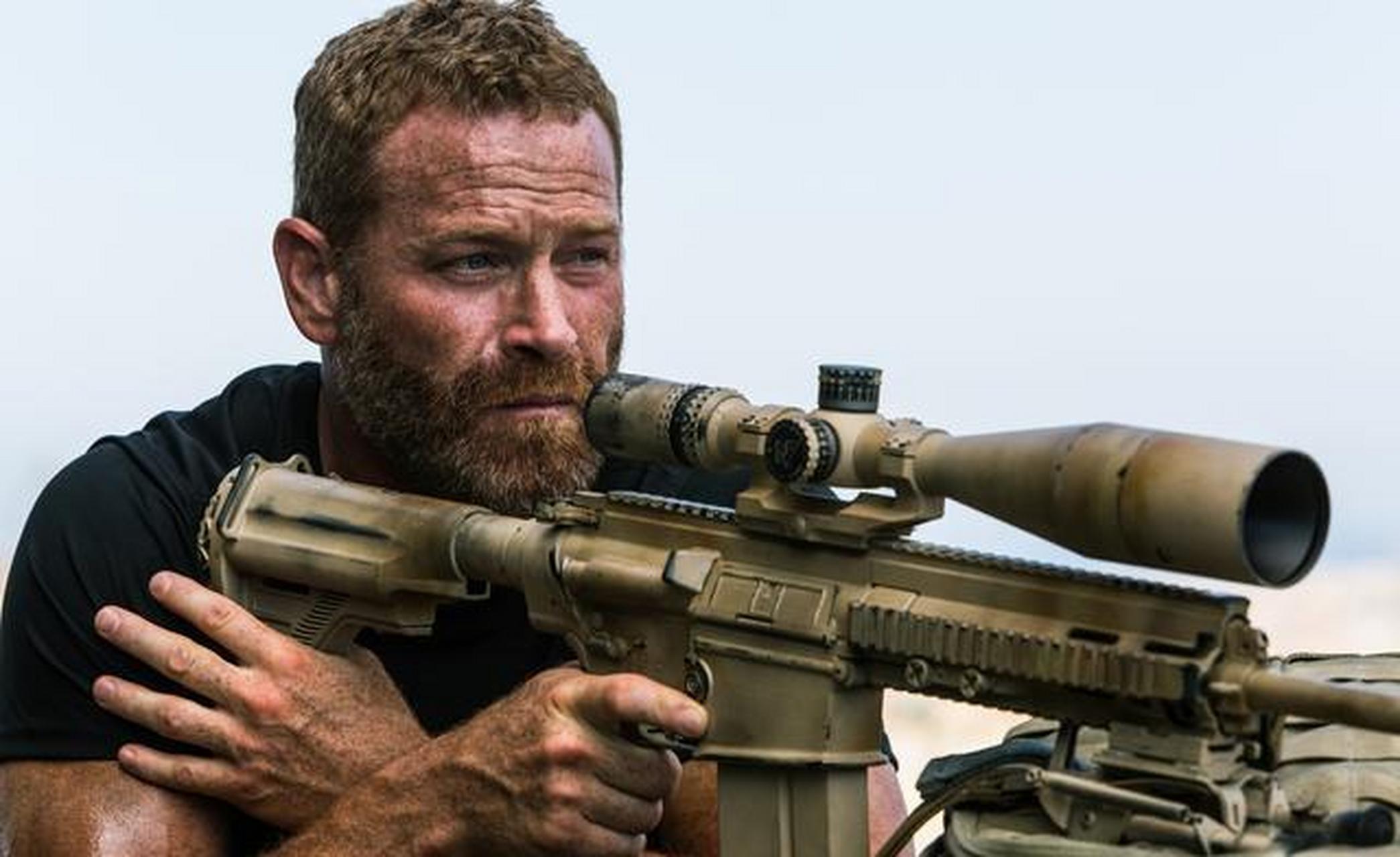 《危机13小时》,美国班加西领事馆遭袭,6名士兵大战150人