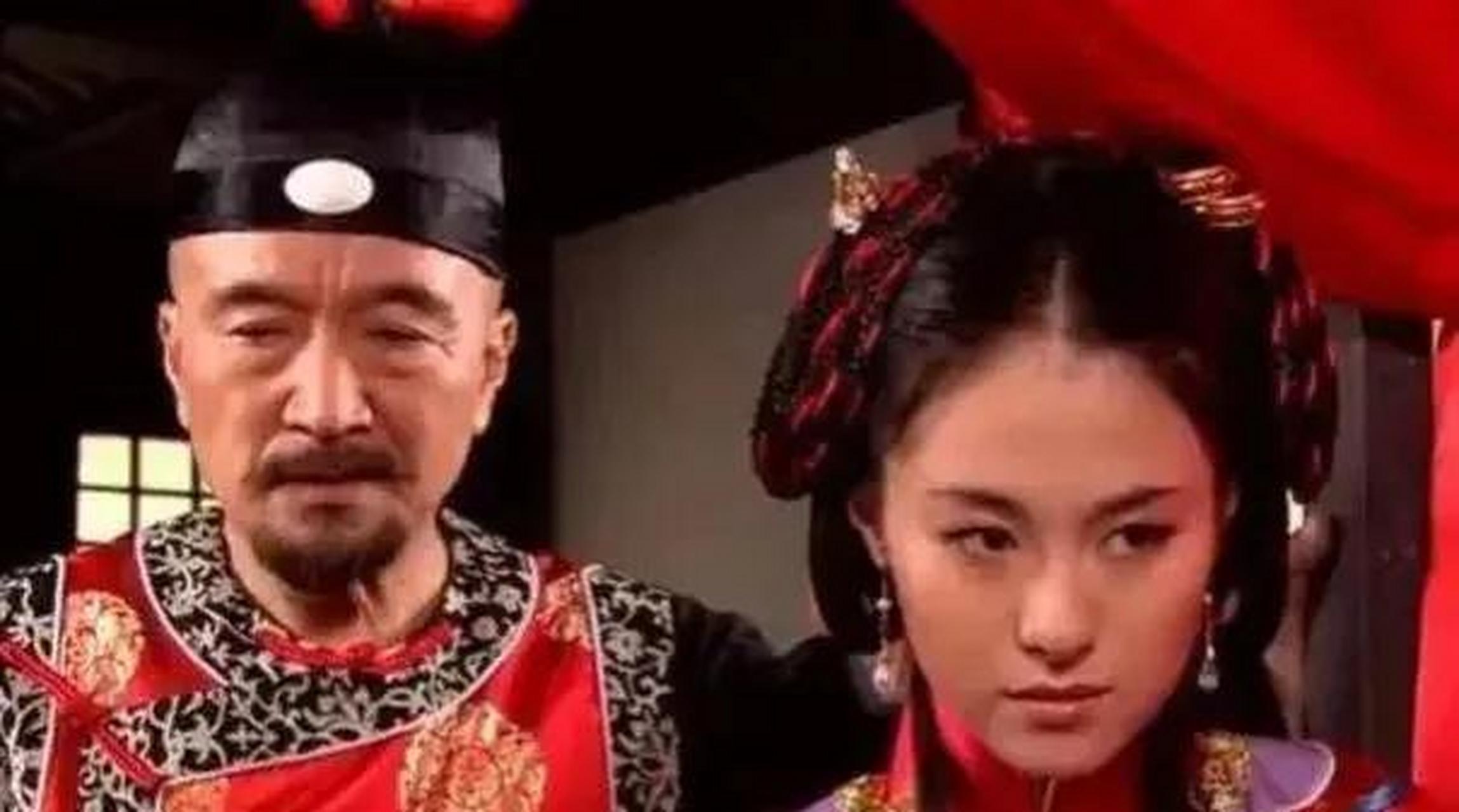 百家号星火计划# 当李保田与沈傲君再度重相逢,李保田紧紧握住沈傲君