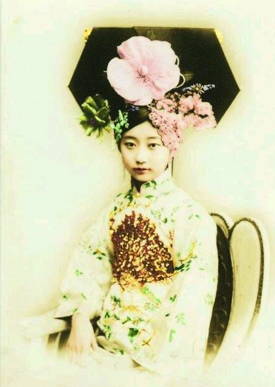 清朝"最美格格"的真实模样竟然如此美艳动人,难怪深受慈禧宠爱