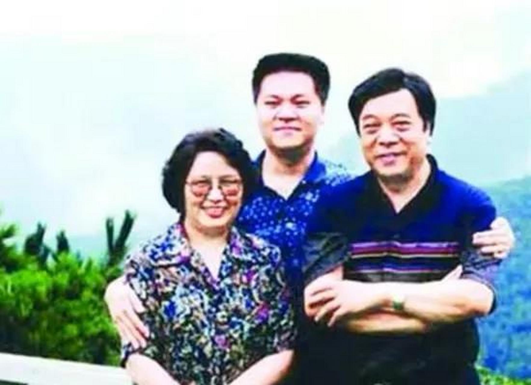 赵忠祥因病去世"桃色事件"毁人三观,遗产却不给妻子和儿子