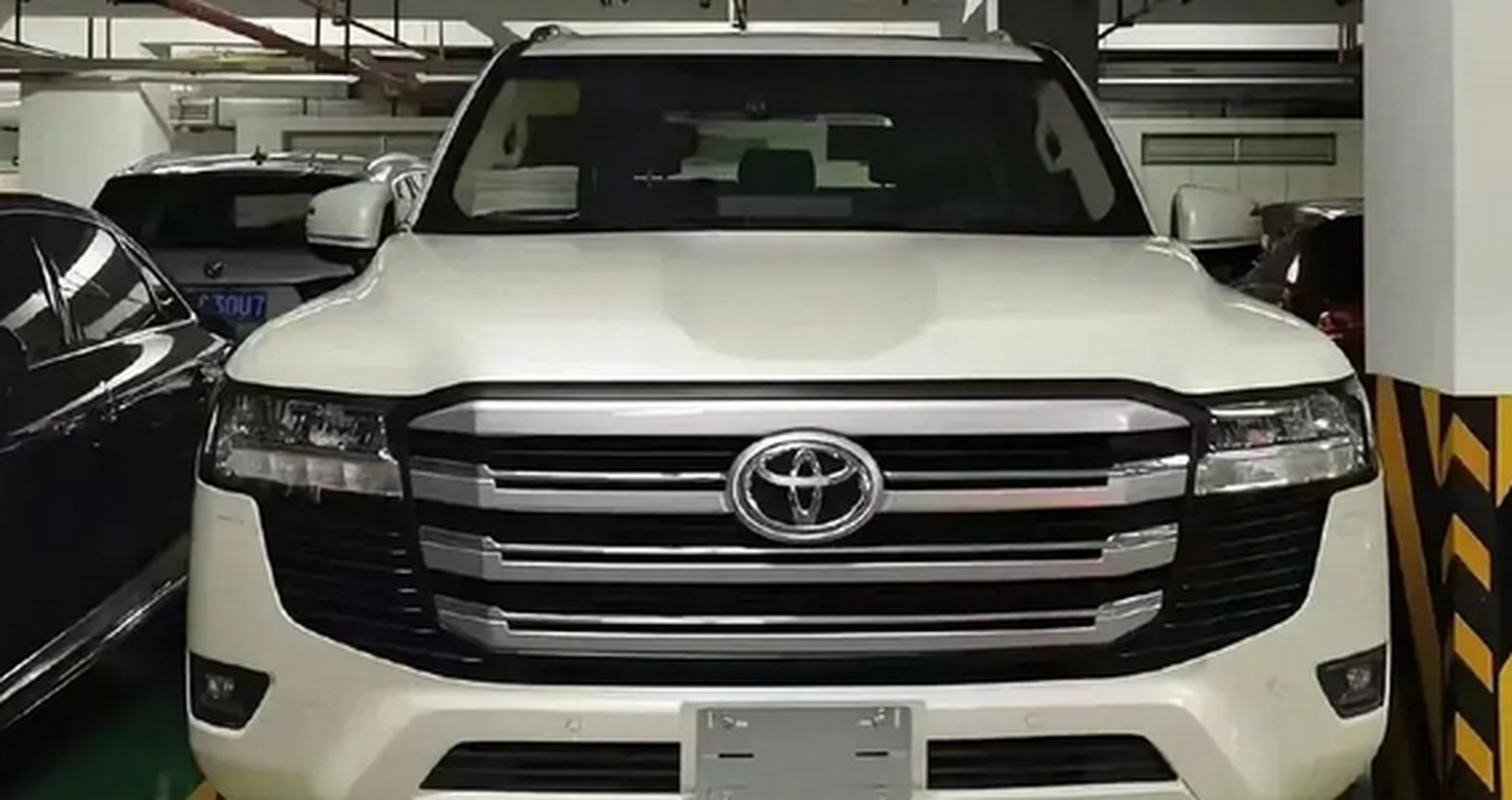 临近年底,人们的换车需求与日俱增,可奈何一些车型一直没引入国内市场