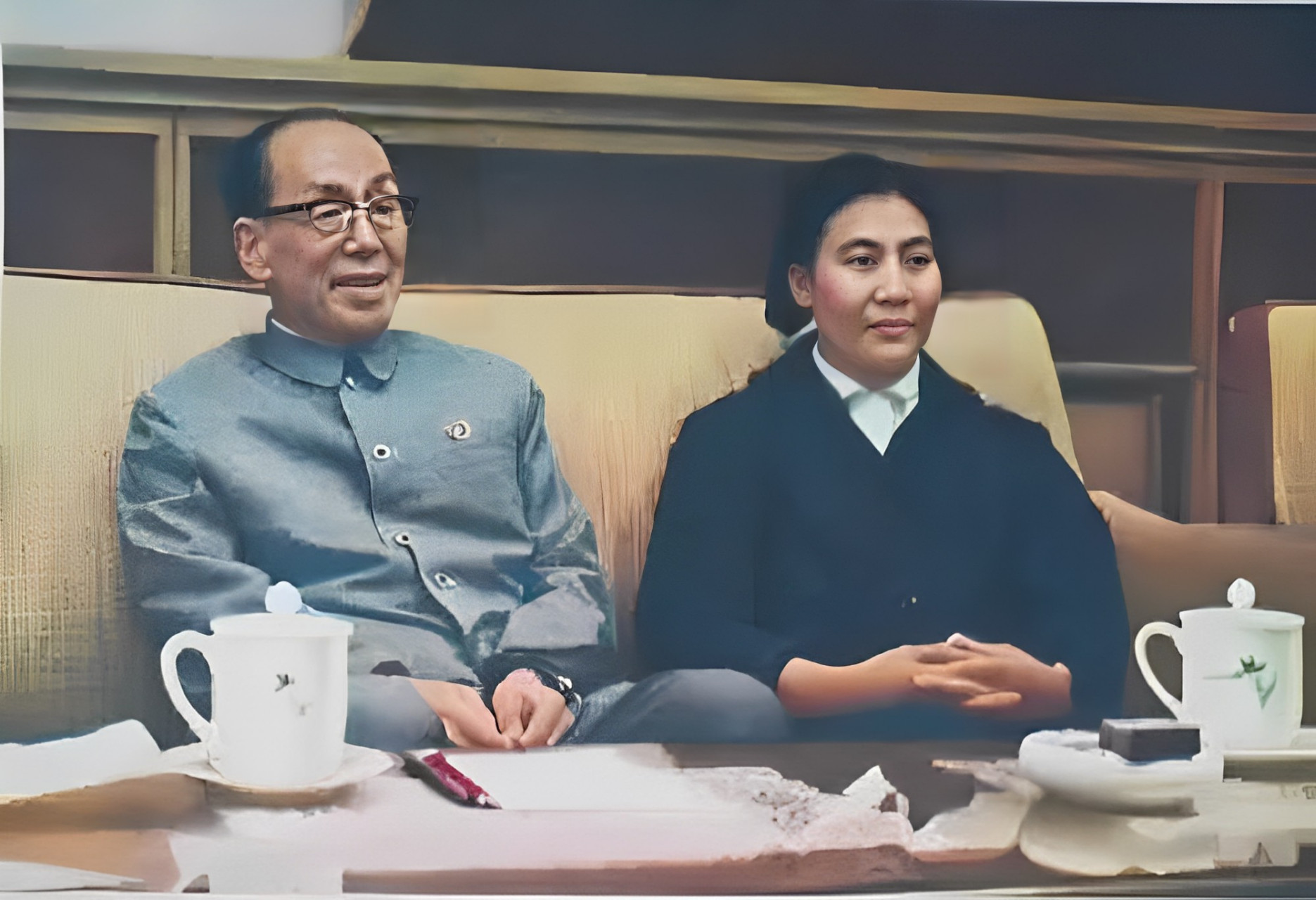 张子石,康生和他的第一任妻子陈宜的儿子,1918年出生在山东诸城