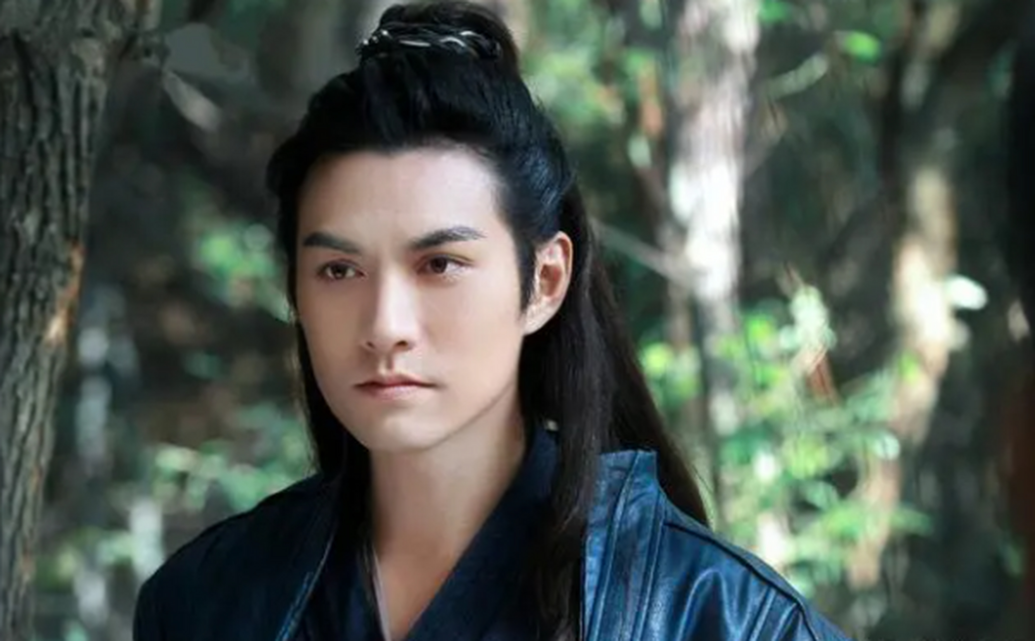 最帅皇帝慕容冲,因太过俊美被俘去做男宠  中国历史上最帅的皇帝,要属