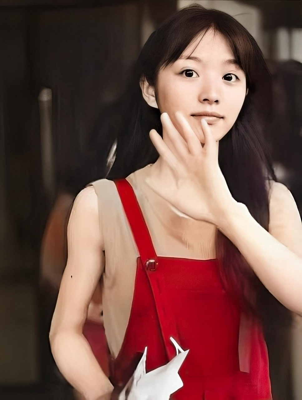 田曦薇出道以来一直炙手可热,在同龄女明星中脱颖而出,成功跻身95个