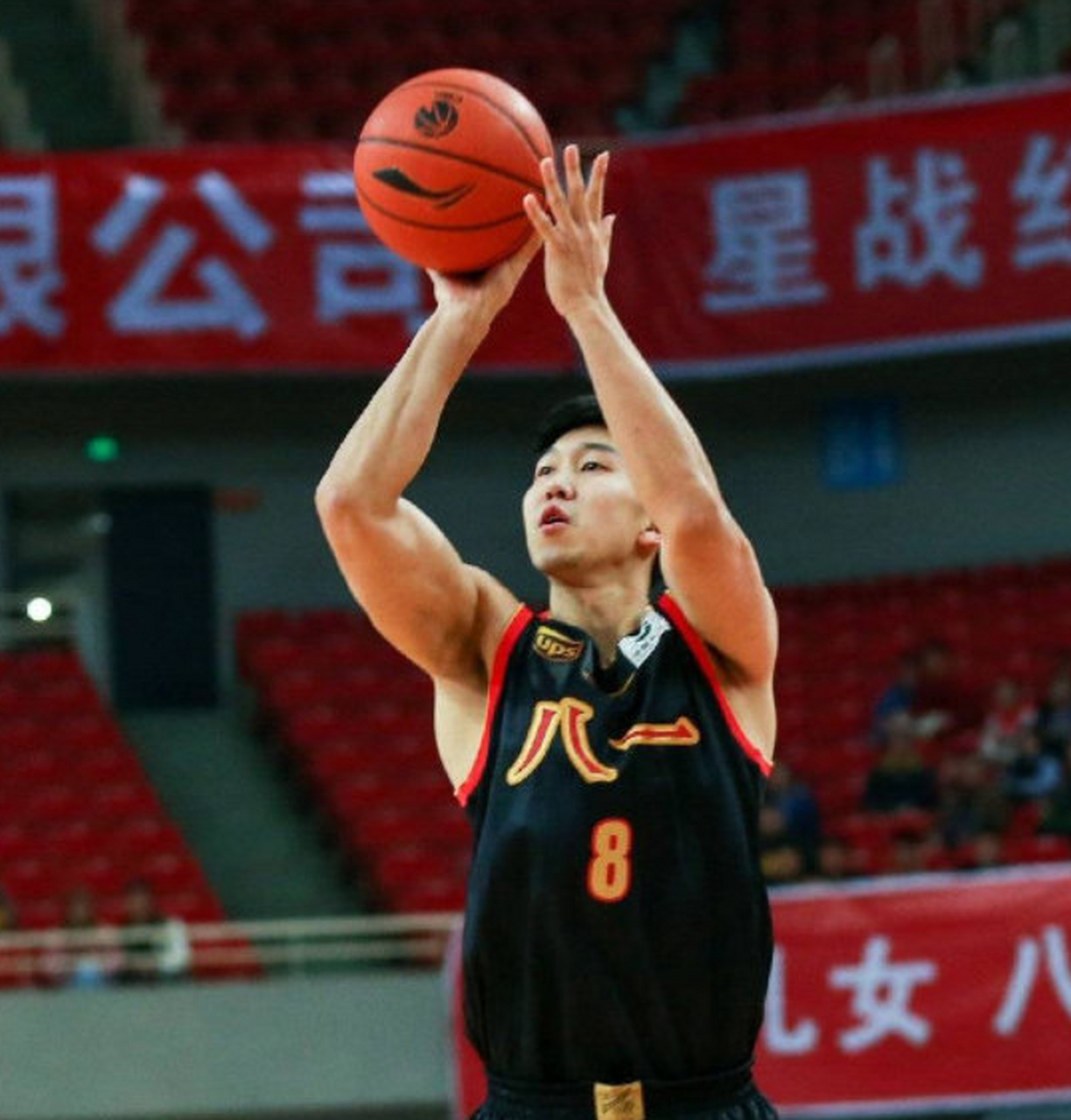 西热说曹岩打cba时没听过他,排不上号!