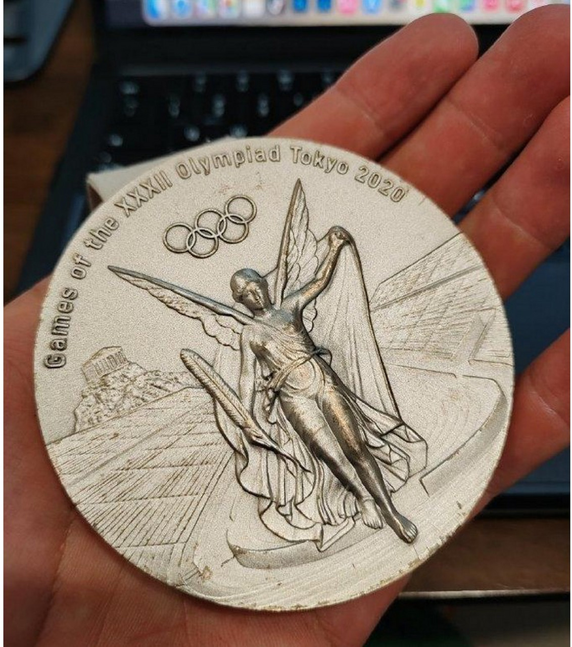 7月16日,皮划艇选手郑鹏飞在社交媒体上发表了一篇文章,对自己在东京