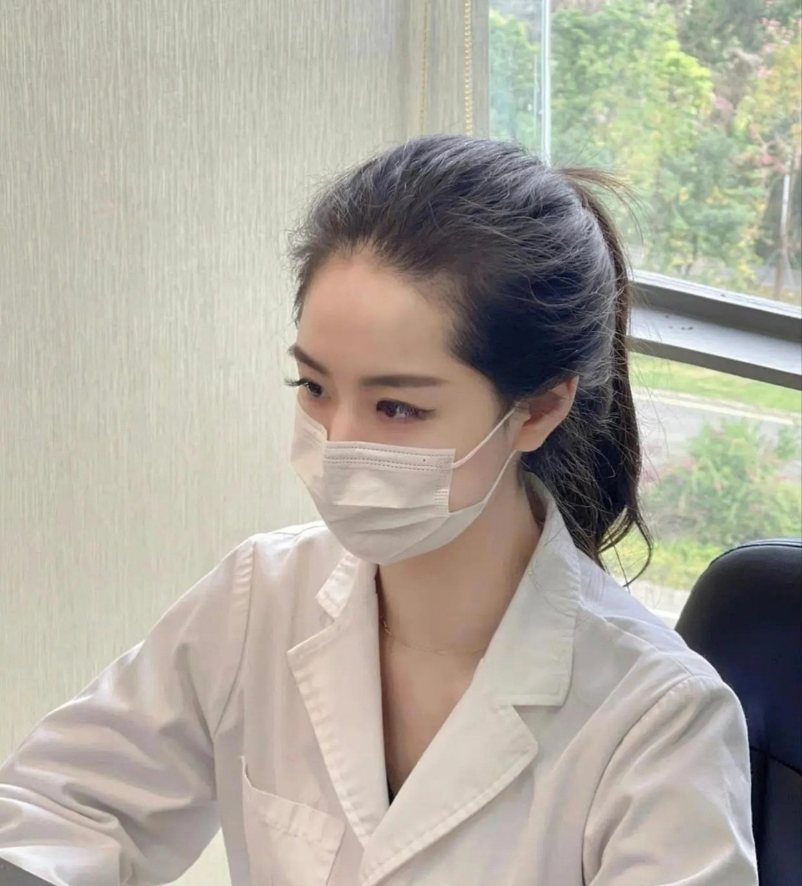 看男科居然遇到了女大夫,我该怎么办呢?