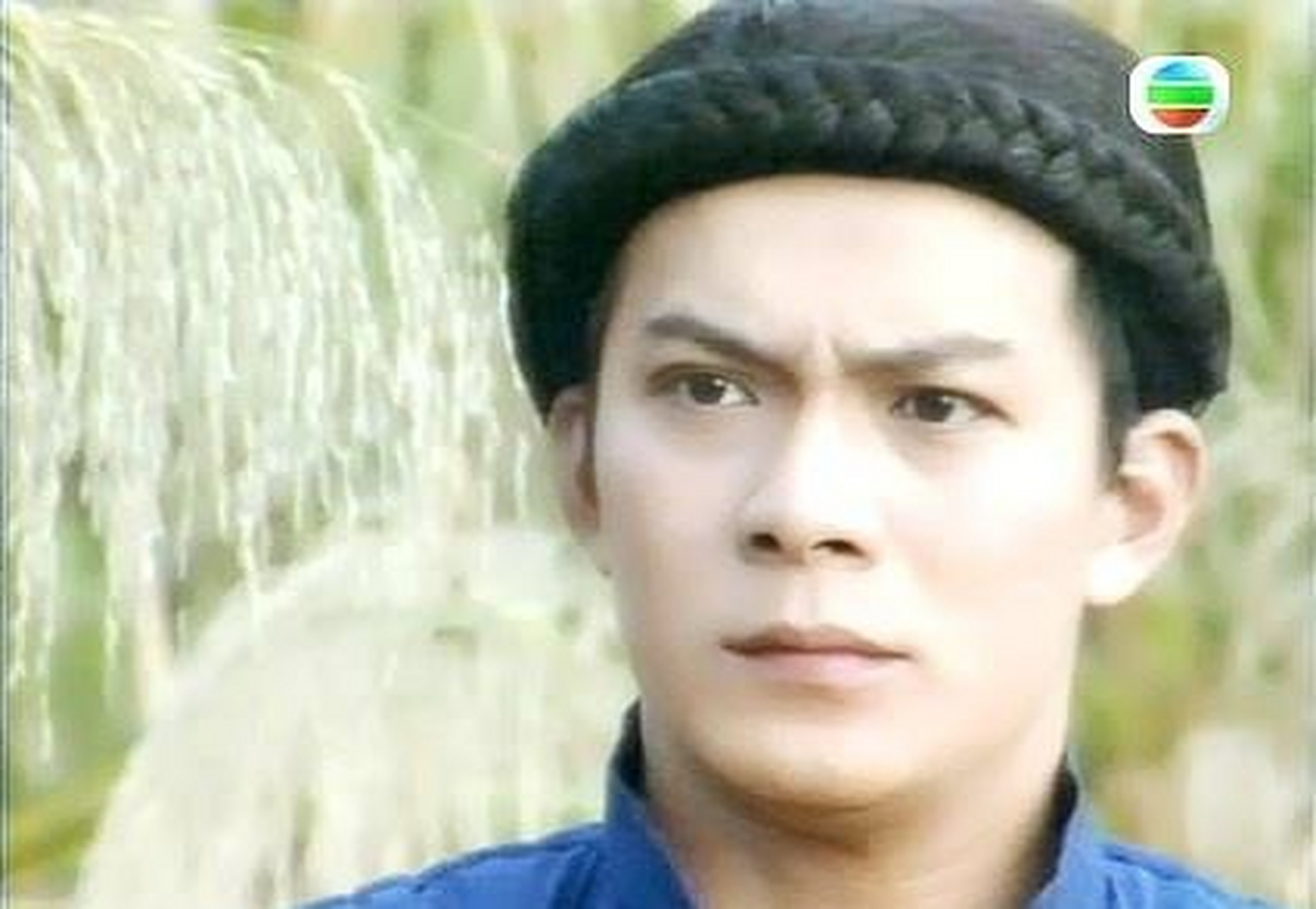 于1986年开播的电视剧《贼公阿牛》,是一部充满幽默风趣剧情的轻松