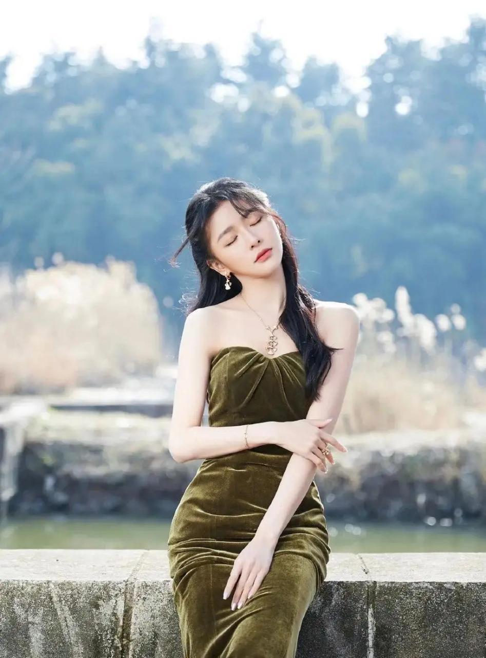 蔡卓宜,笑容甜美可人的氧气女孩 来自马来西亚的蔡卓宜,凭借着女团