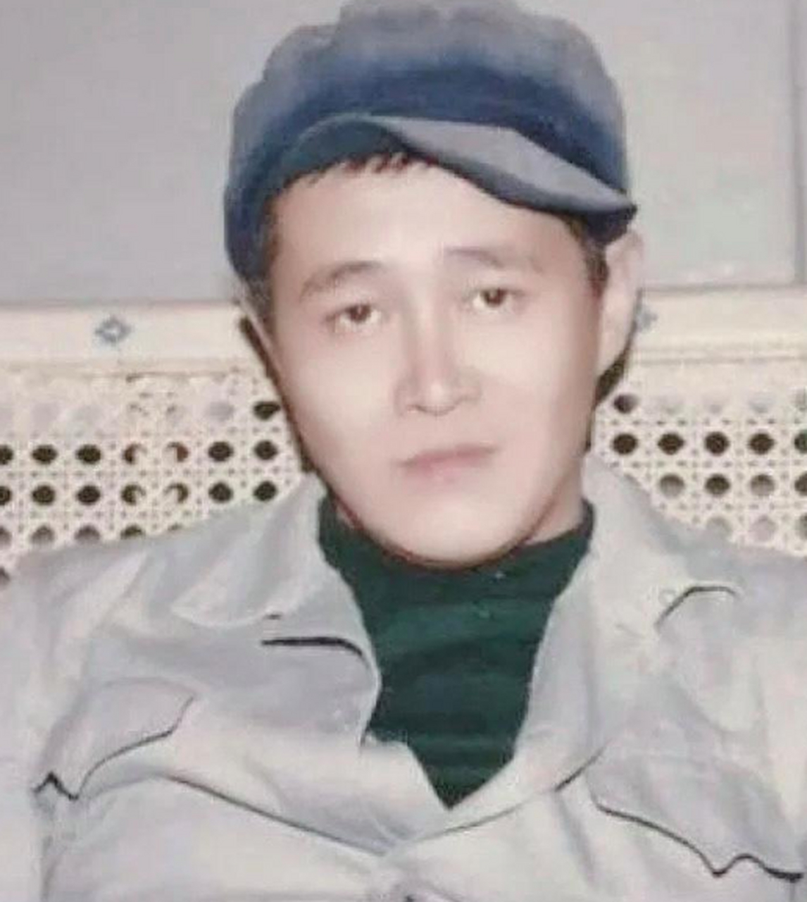 原来赵本山年轻的时候,长这样啊!