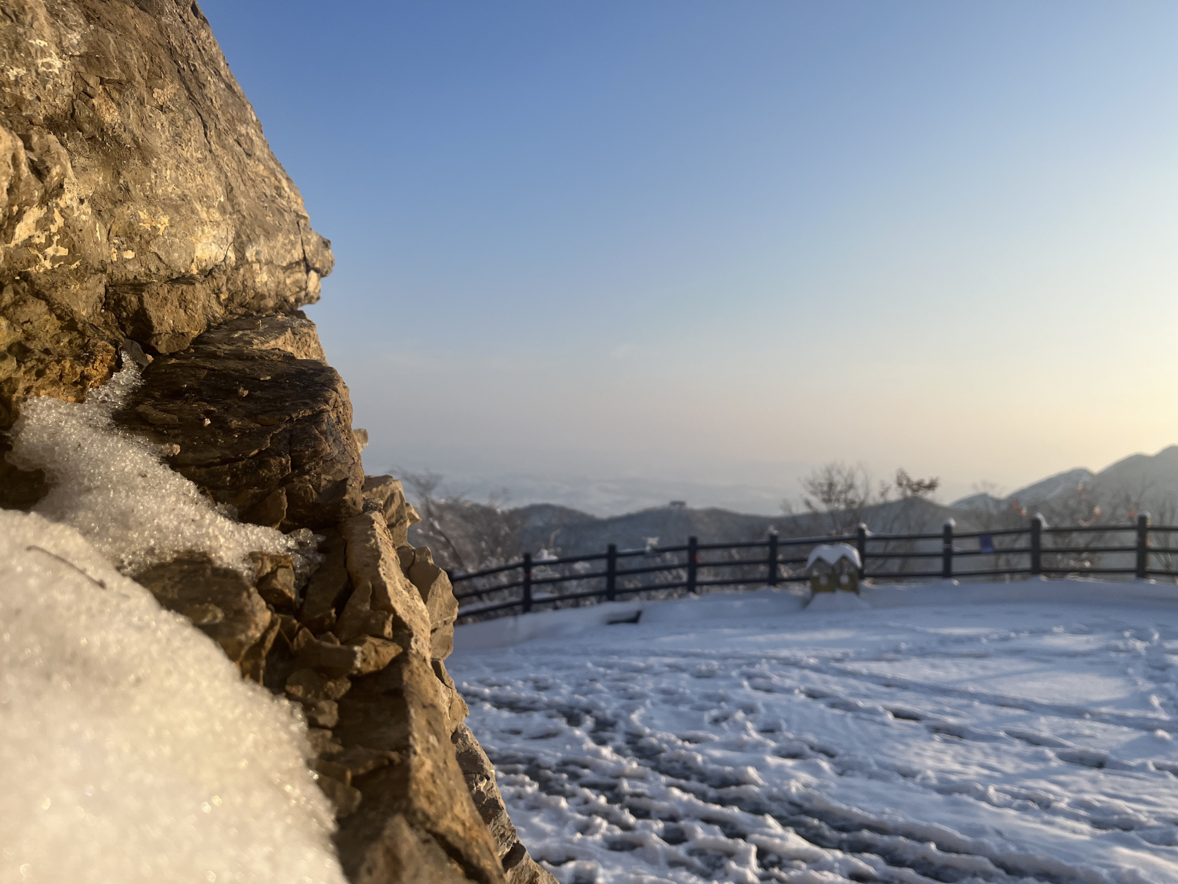 辽宁朝阳雪景图片