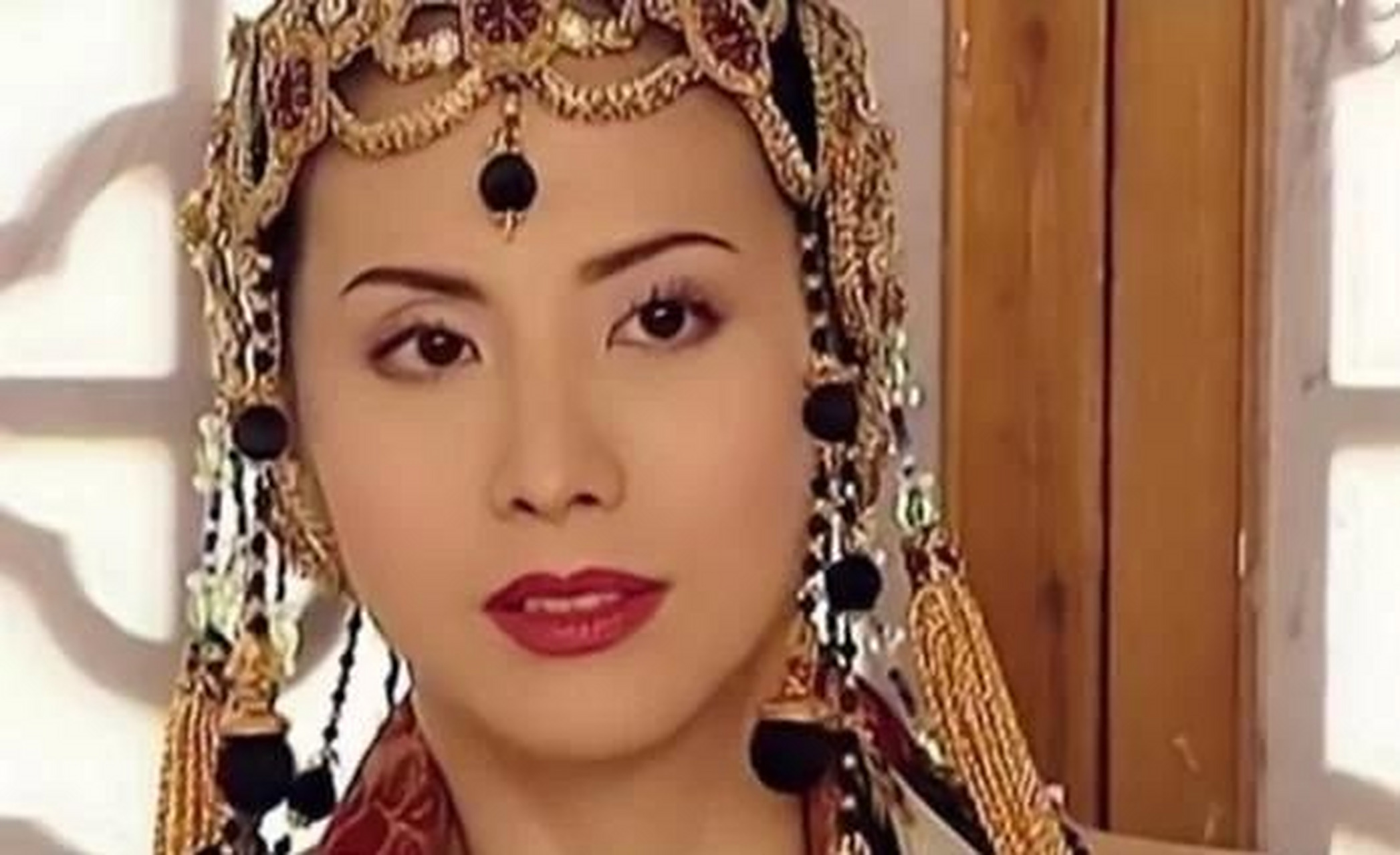 这时候的田丽有自己的梦想,她希望自己长大以后能成为一名出色的设计