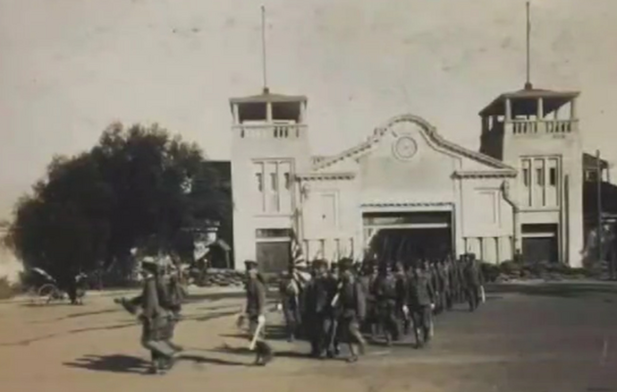 占领奉天城内东北军兵工厂的日军