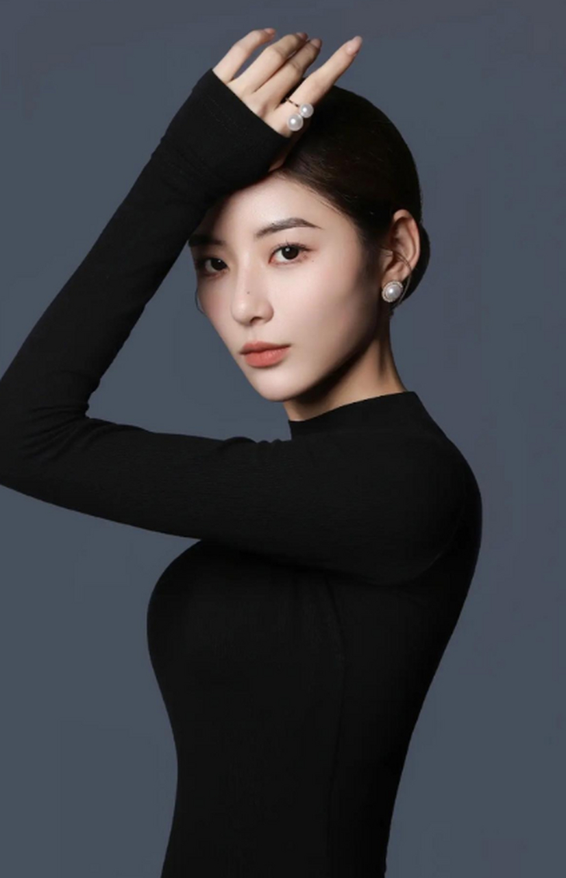 婀娜多姿俏红颜,不一定斩男但一定斩女6015