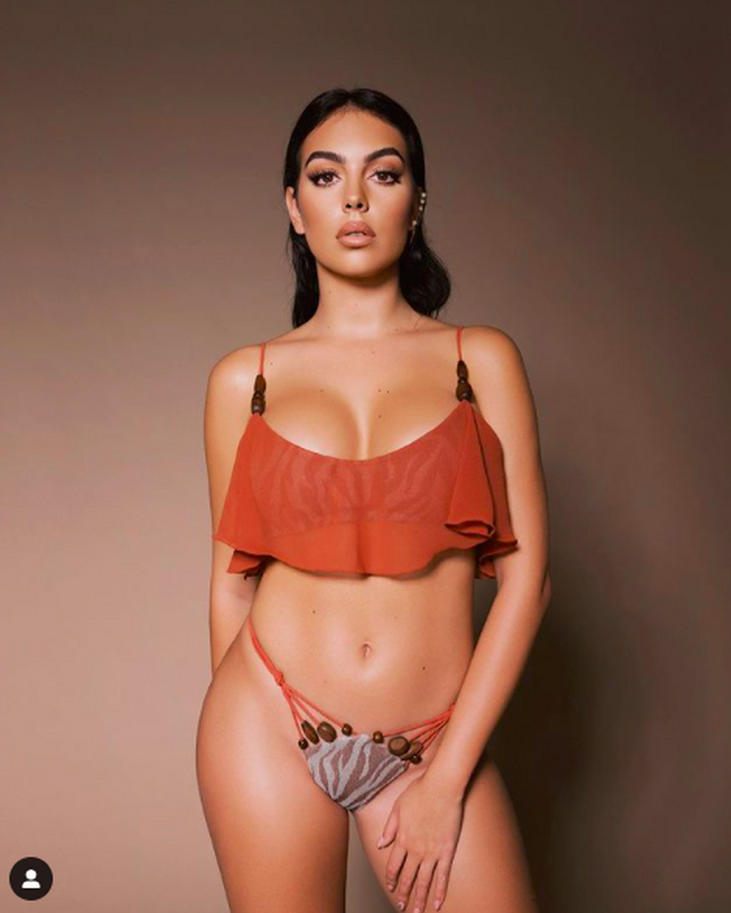 乔治娜·罗德里格斯,1994年1月27日出生于阿根廷布宜诺斯艾利斯,身高