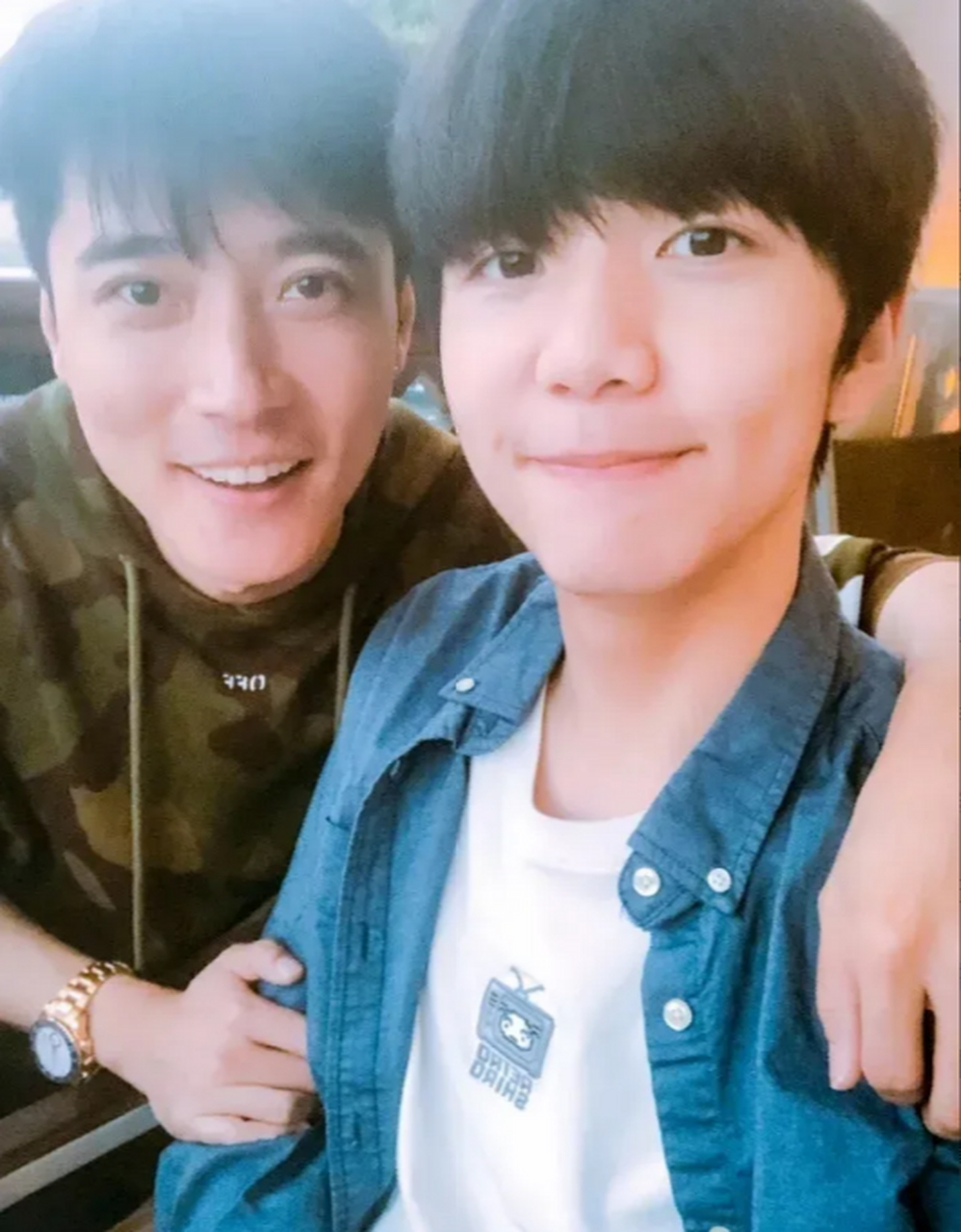 张镐濂是洪欣和前男友莫少聪的孩子,莫少聪虽然人不怎么样但是长得