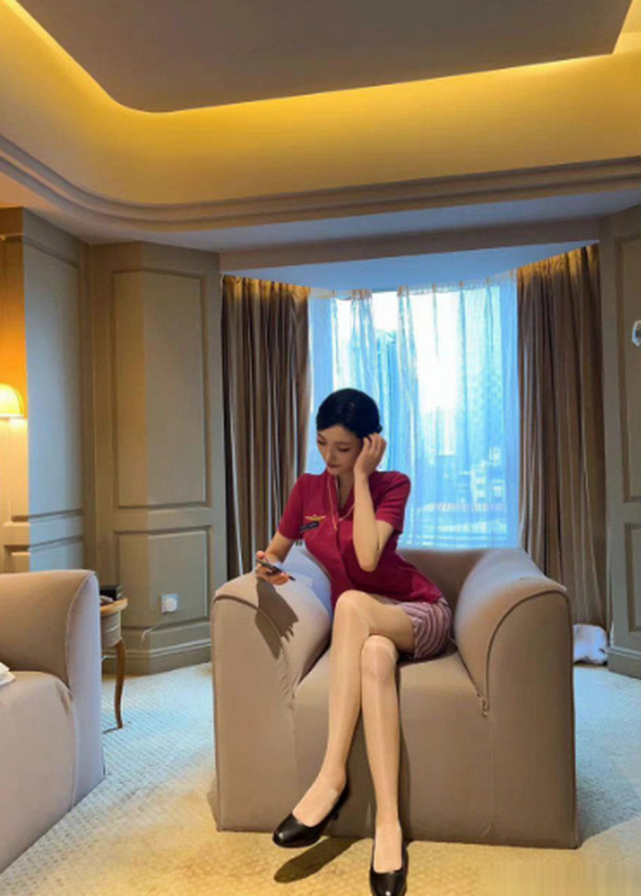 南航空姐穿制服真的好看