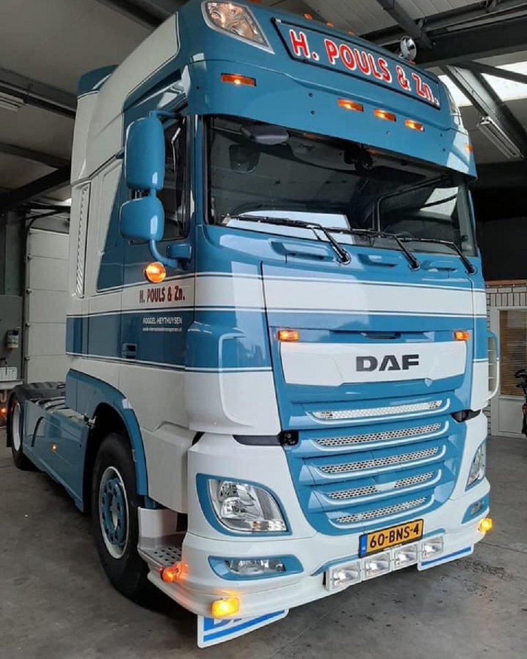 达夫daf卡车照片集锦!喜欢的,请拿走!