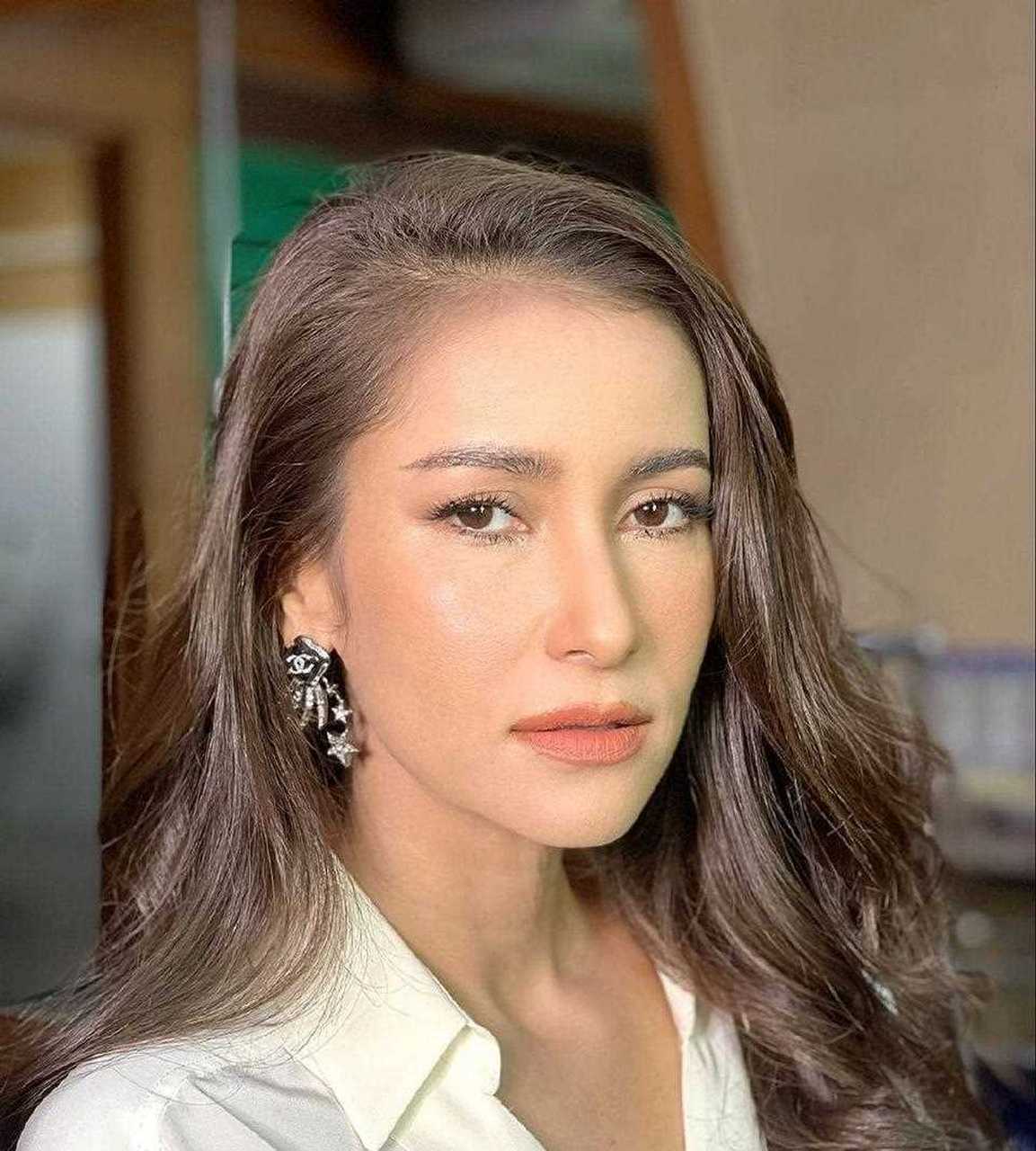 "泰国版杨幂"安妮-彤帕拉松,45岁身材依旧宛如少女般青春自信,活力